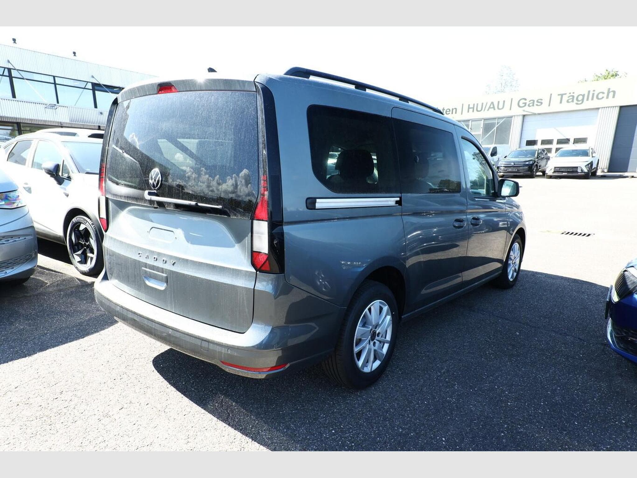 VW Caddy Life 7S Pano (2026) - Photo 3