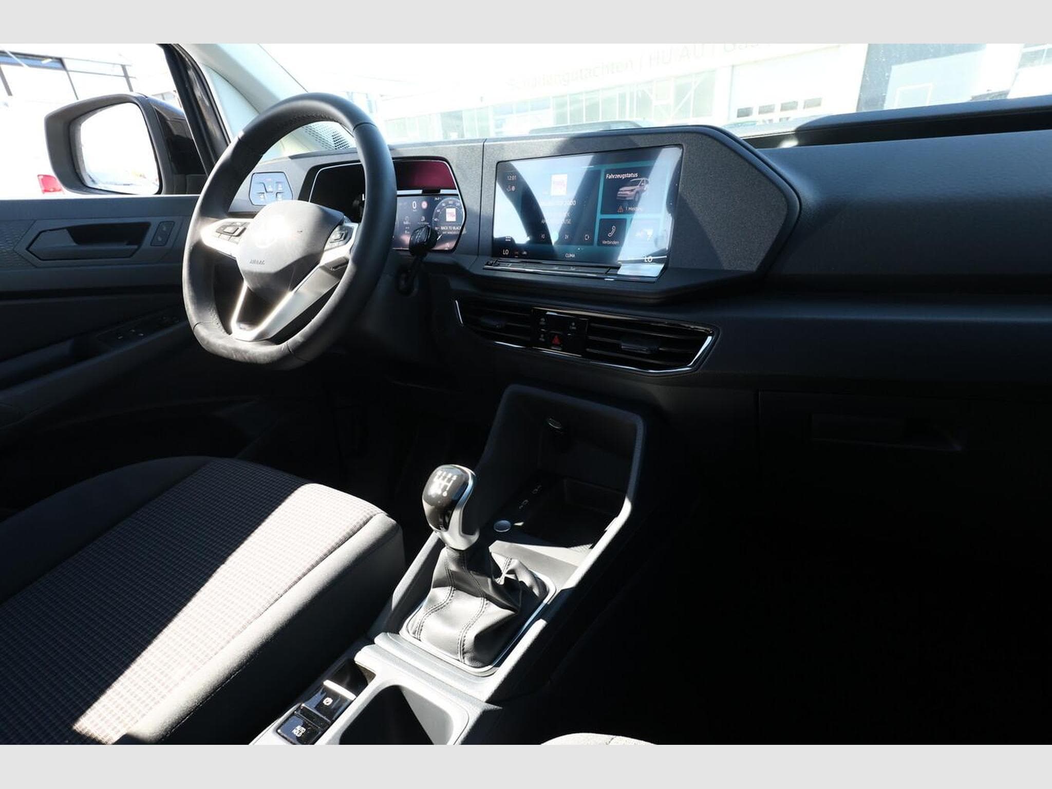 VW Caddy Life 7S Pano (2026) - Photo 9
