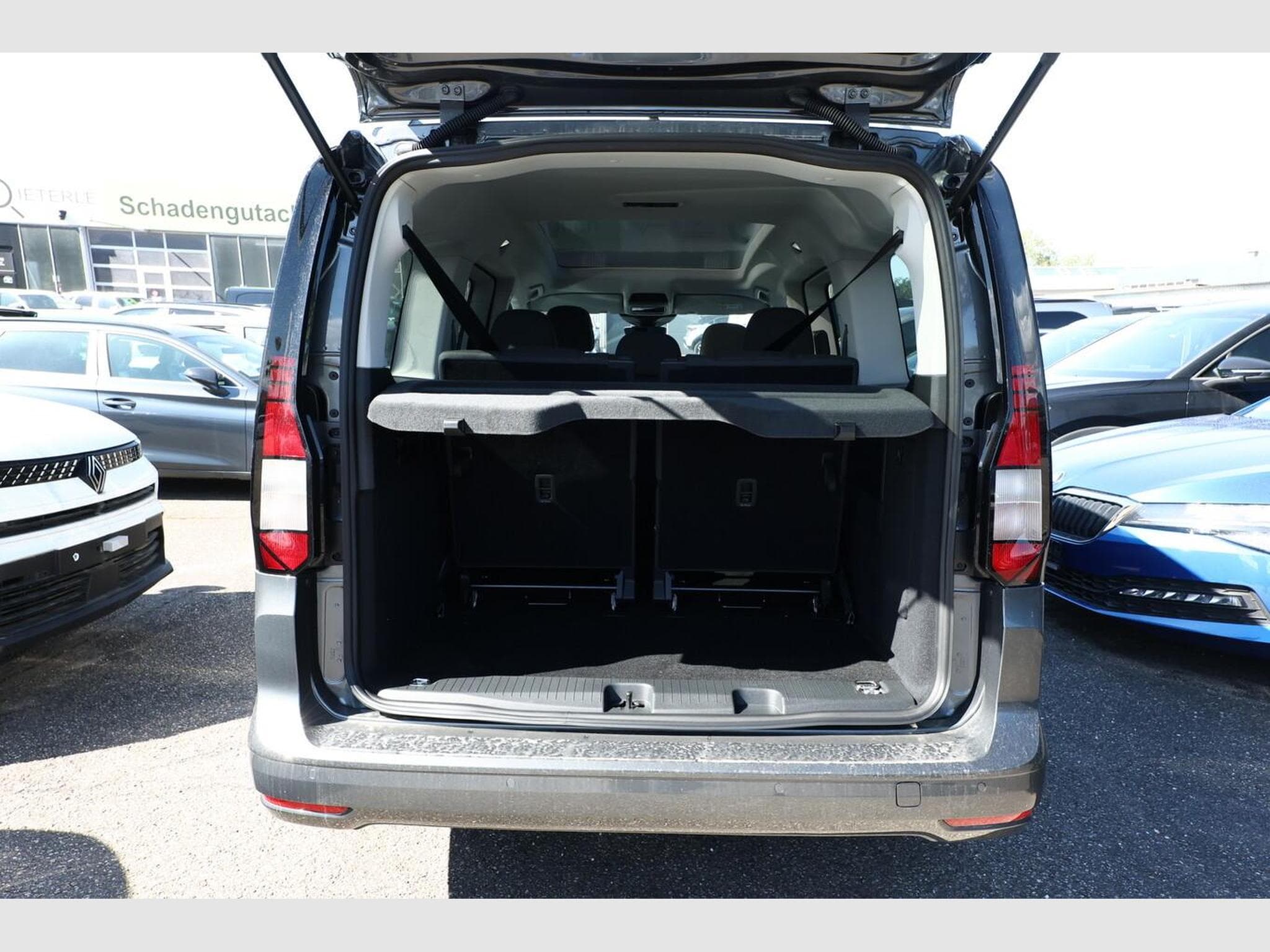VW Caddy Life 7S Pano (2026) - Photo 11