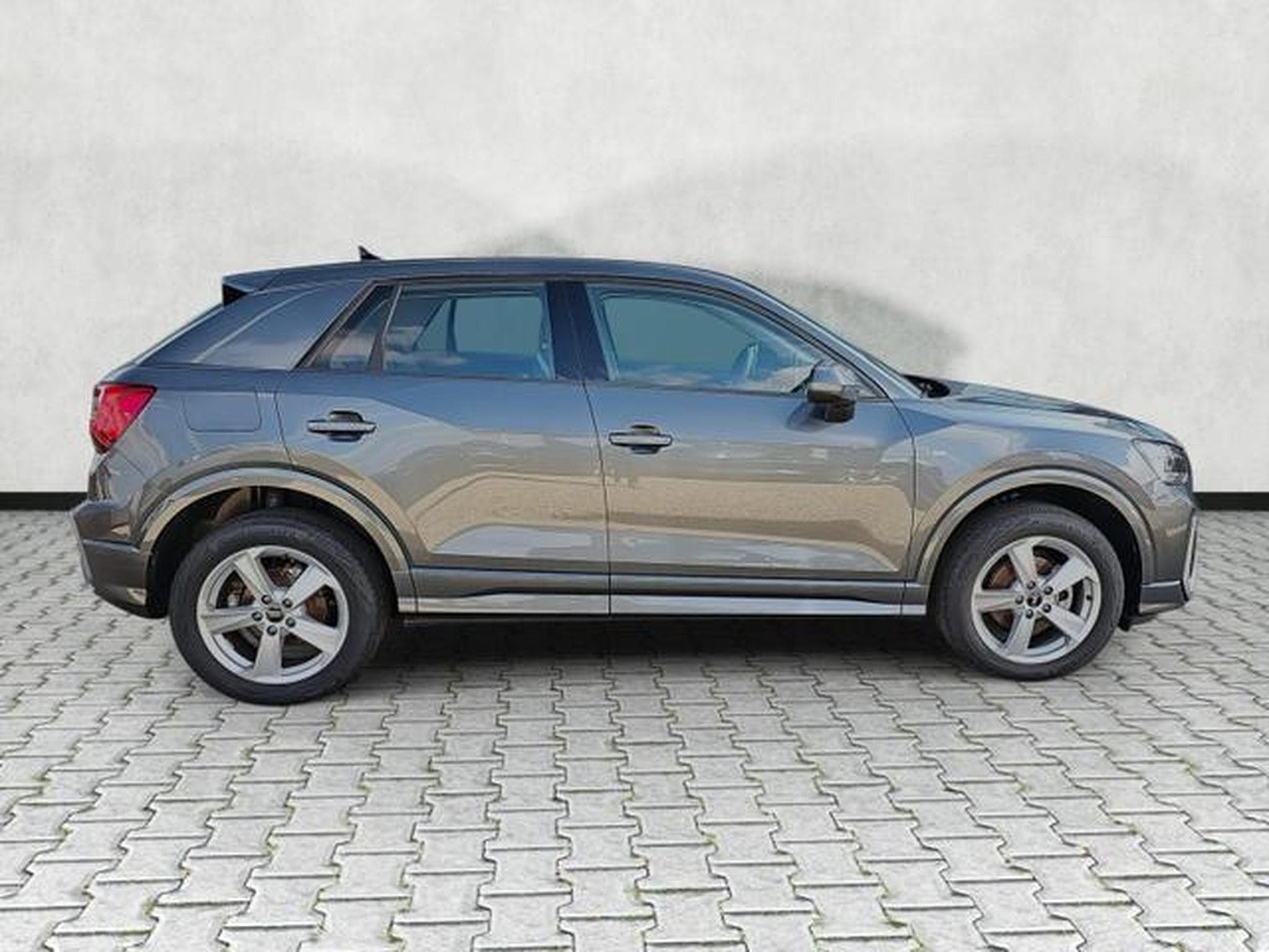 Audi Q2 35 TFSI S line (2026) - Photo 8