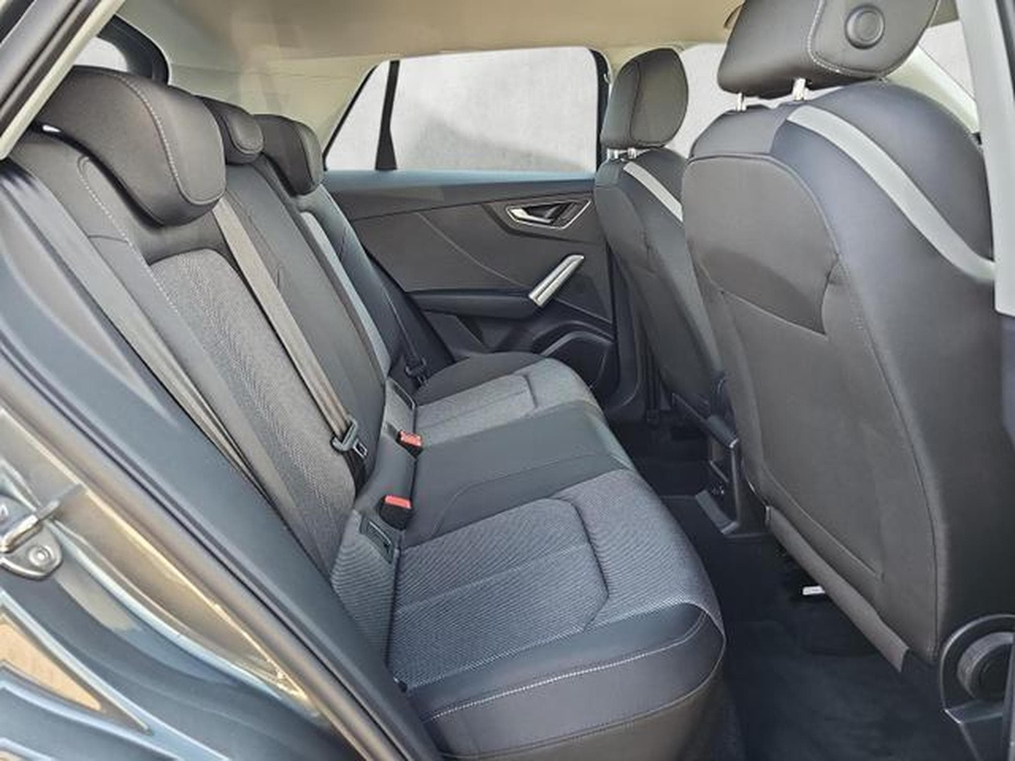 Audi Q2 35 TFSI S line (2026) - Photo 13