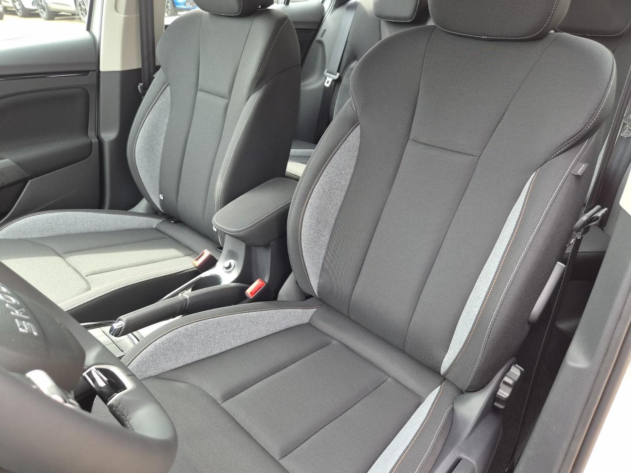 Skoda Kamiq 1.0 TSI 115PS (2026) - Photo 12