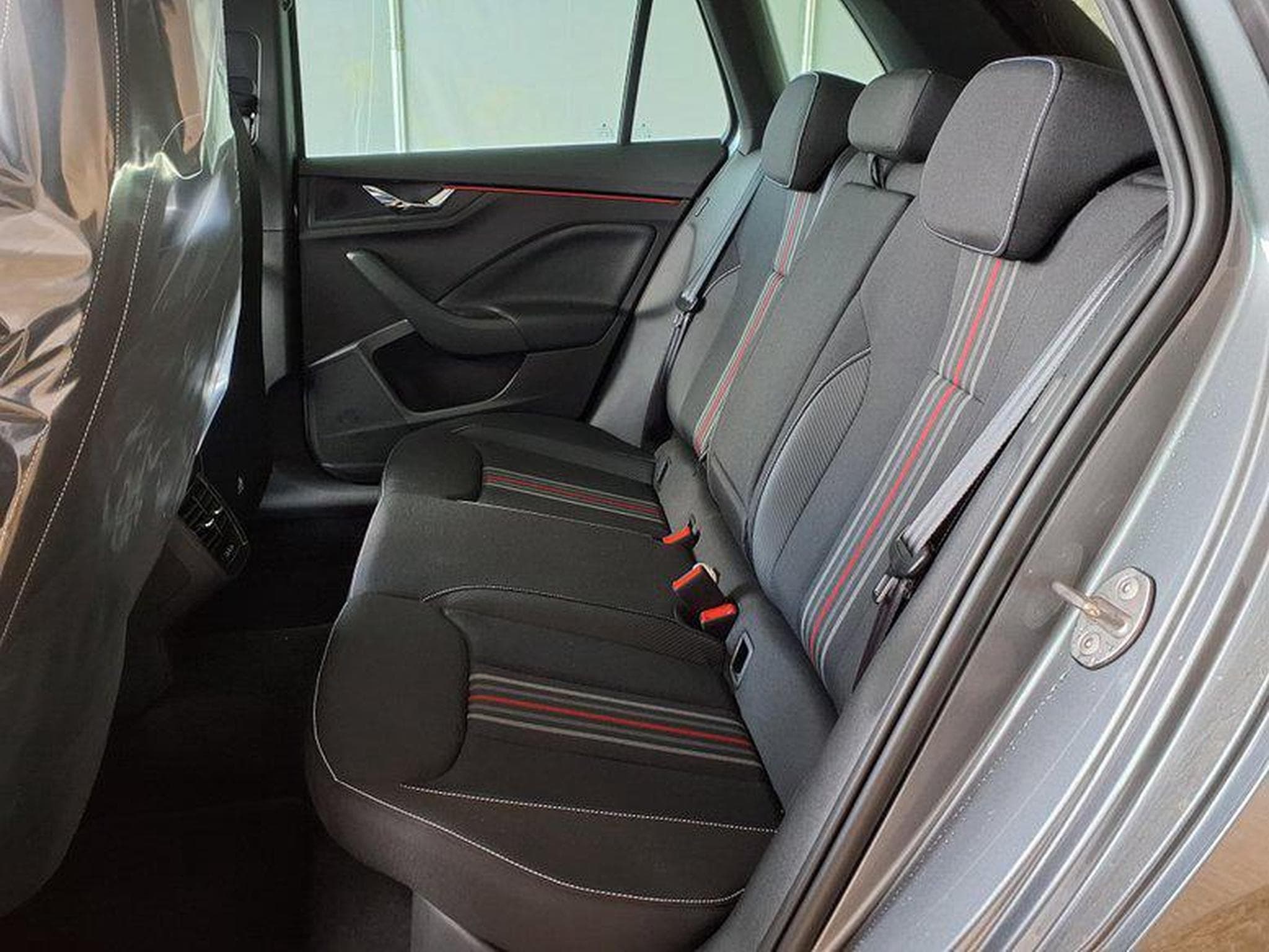 Skoda Kamiq Monte Carlo 1.5 TSI 7-Gang-DSG (2026) - Photo 6