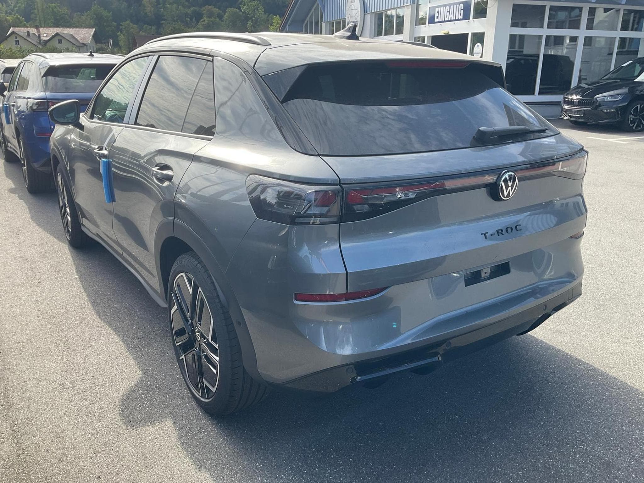 VW T-Roc 1.5 eTSI 110 kW R-Line (2026) - Photo 2