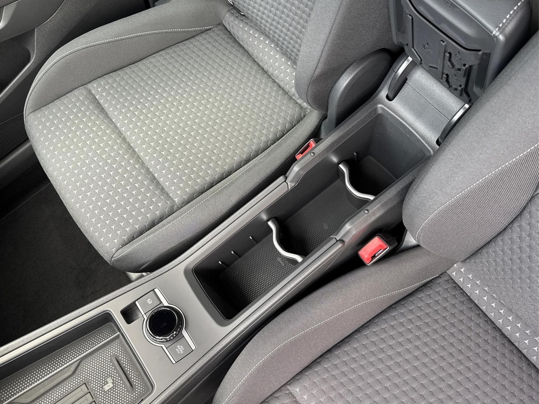 VW T-Roc LIFE (2026) - Photo 15