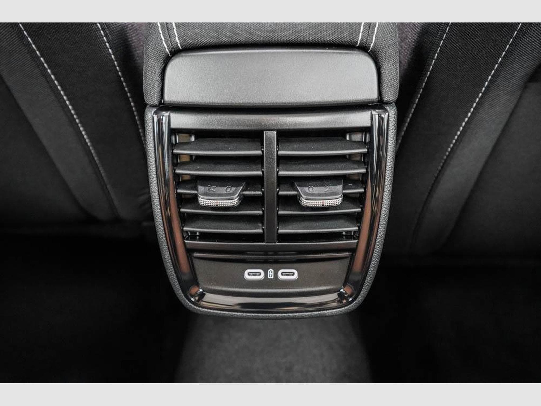 Skoda Kamiq 1,5 TSI DSG (2026) - Photo 16