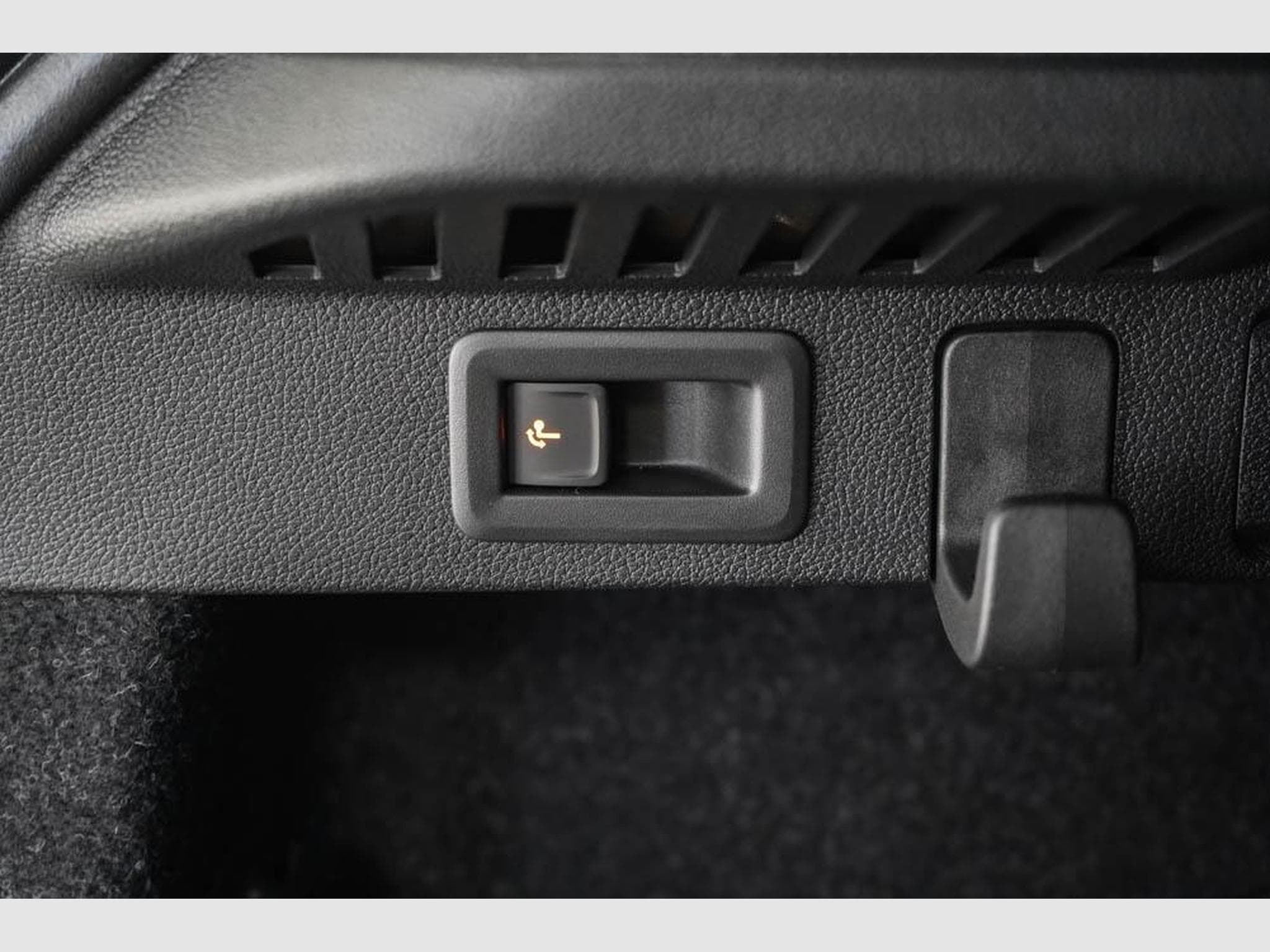 Skoda Kamiq 1,5 TSI DSG (2026) - Photo 18