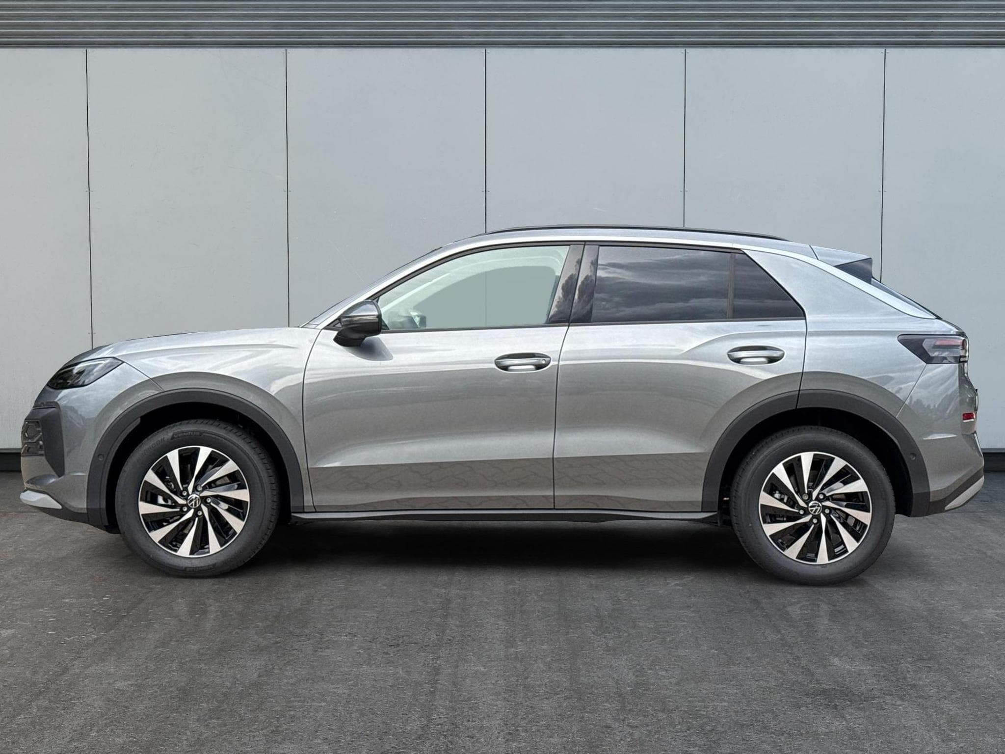VW T-Roc LIFE (2026) - Photo 2