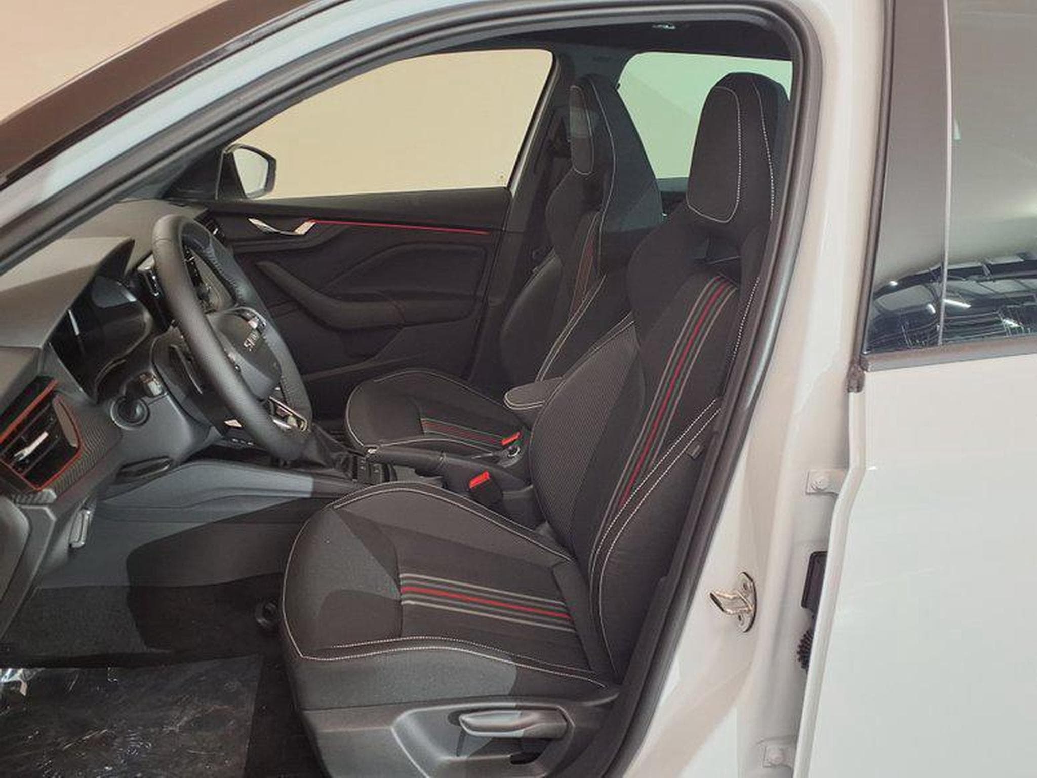 Skoda Kamiq Monte Carlo 1.0 TSI 7-Gang-DSG (2026) - Photo 9