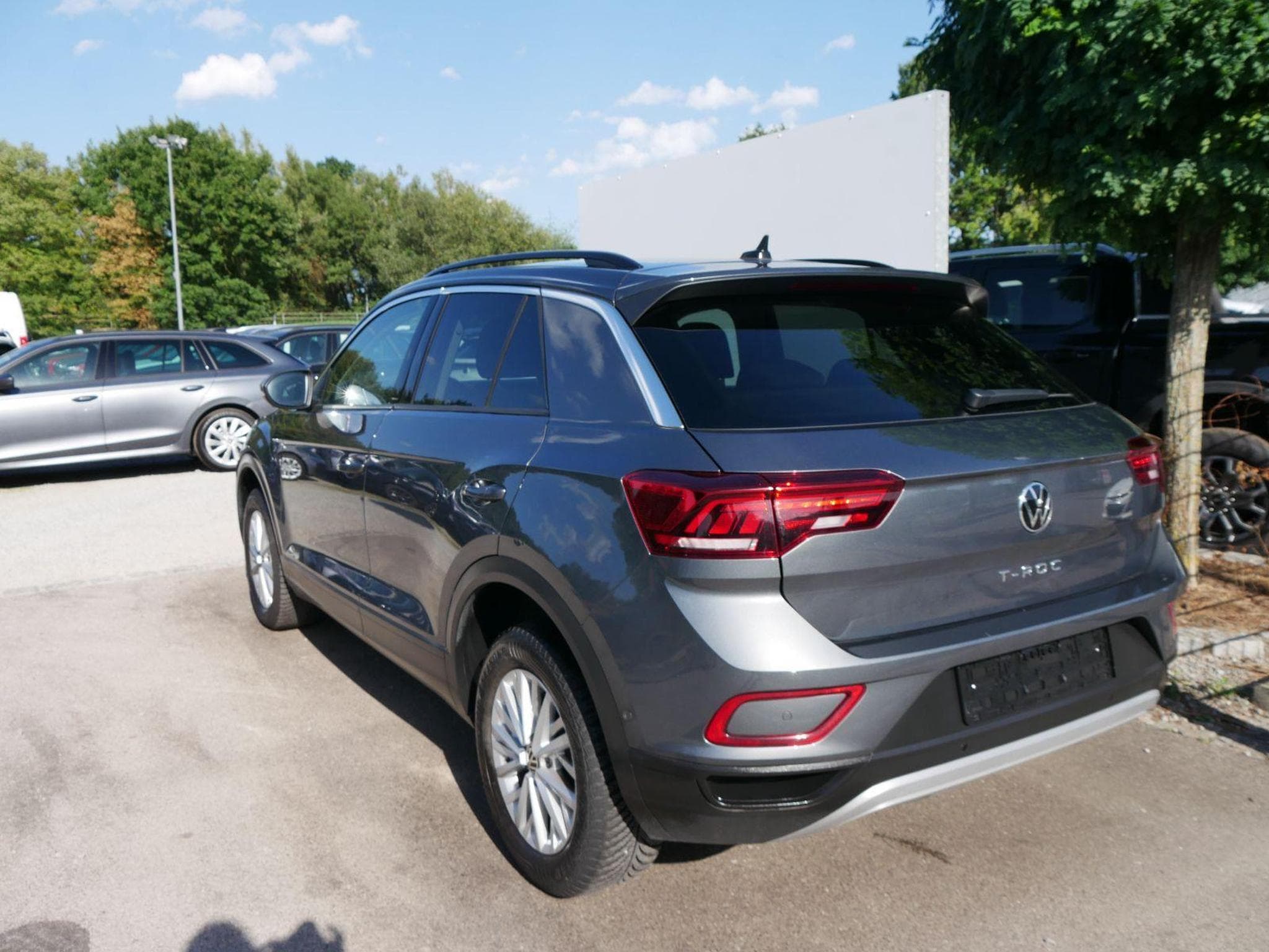VW T-Roc LIFE (2025) - Photo 5