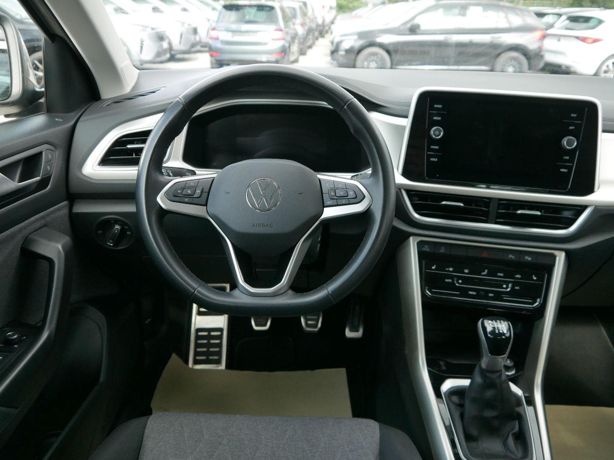 VW T-Roc move (2024) - Photo 12