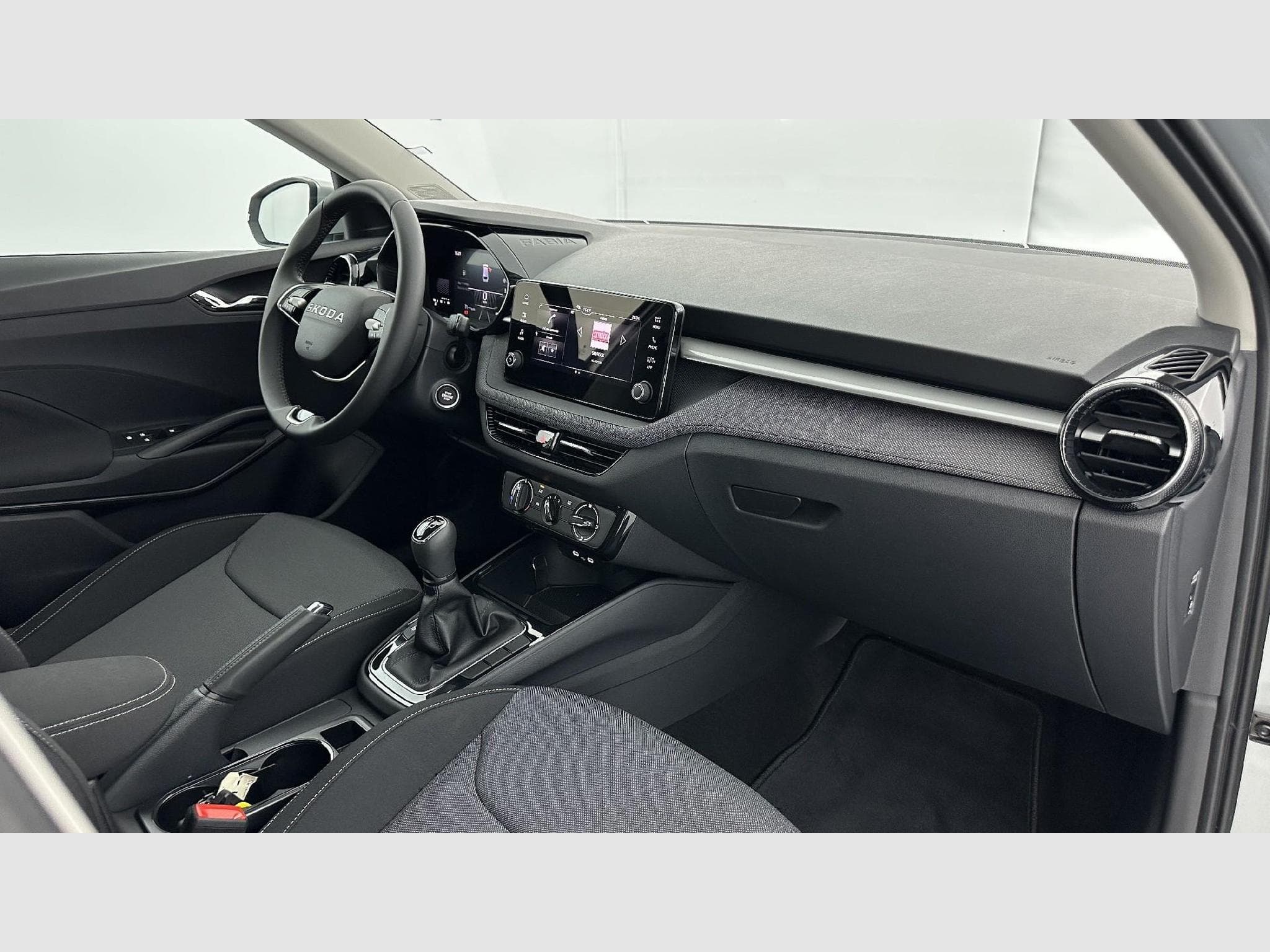 Skoda Fabia Selection (2025) - Photo 8