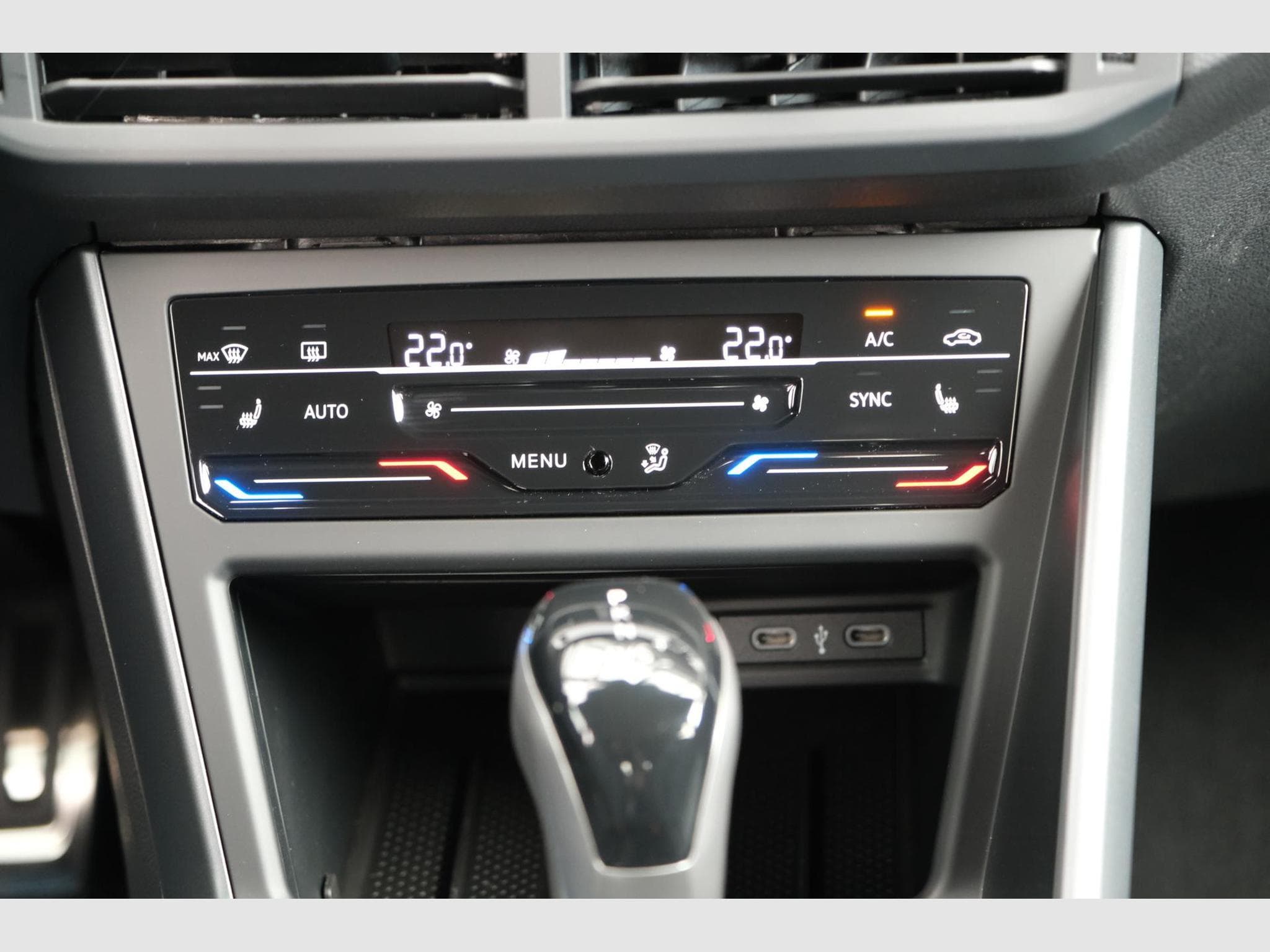 VW Taigo 1.5 TSI DSG (2026) - Photo 13
