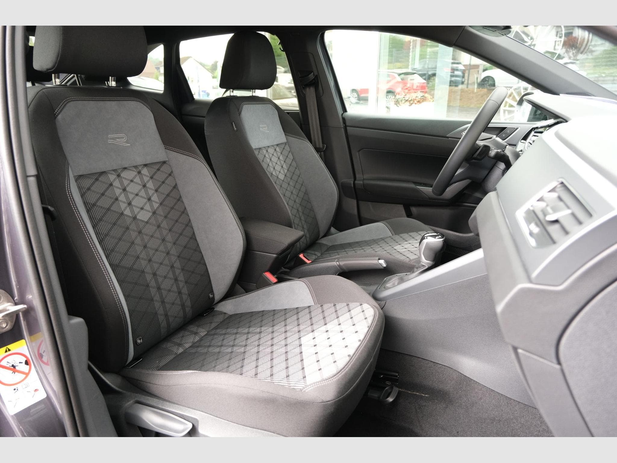 VW Taigo 1.5 TSI DSG (2026) - Photo 22