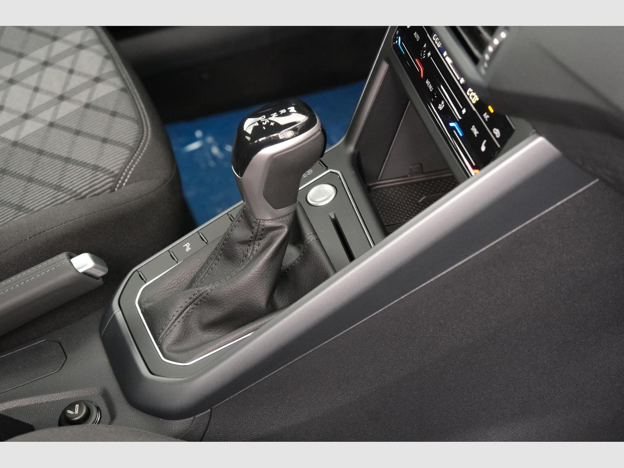 VW Taigo 1.5 TSI DSG (2026) - Photo 23