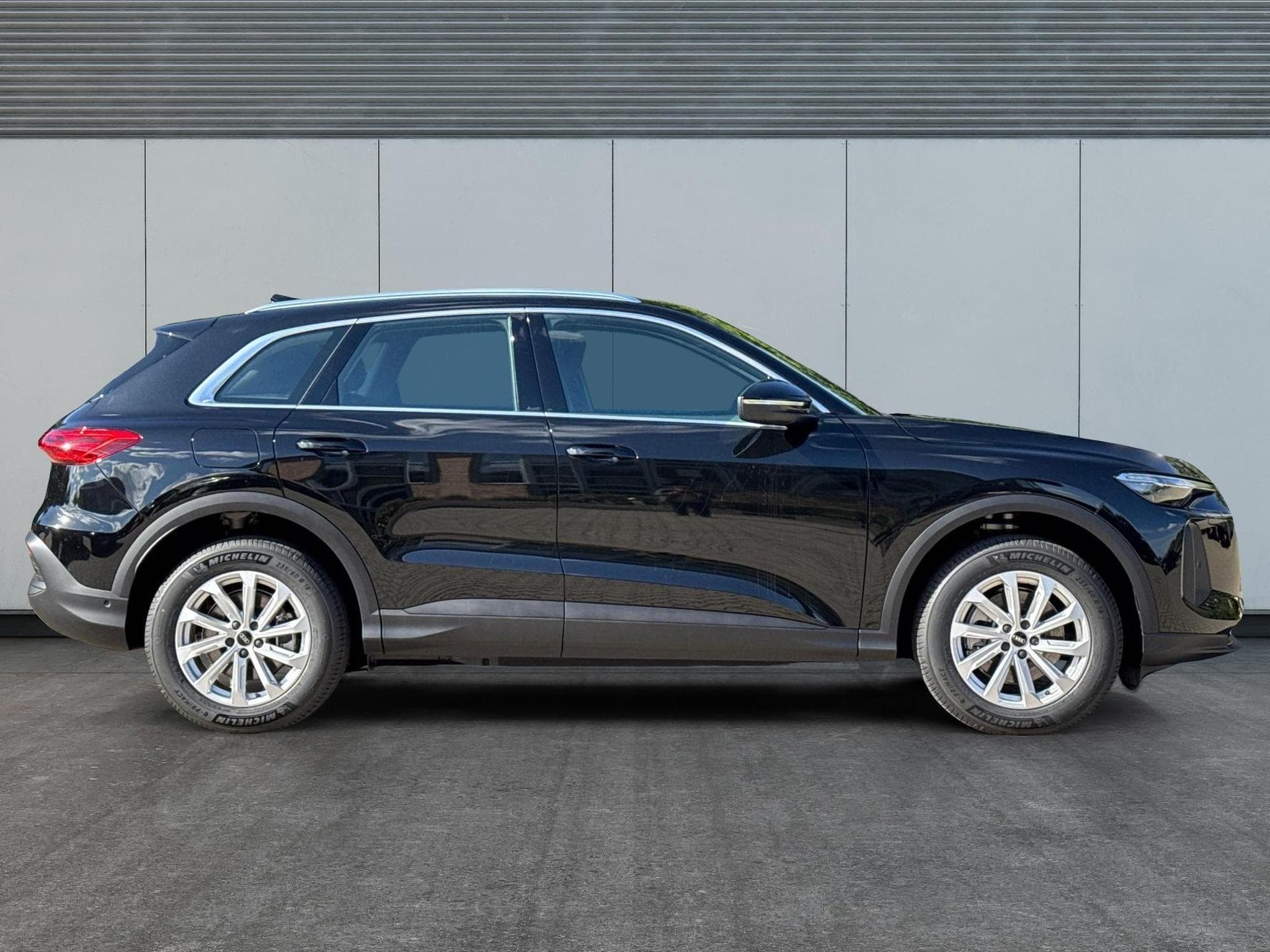 Audi Q5 Basis (2026) - Photo 5