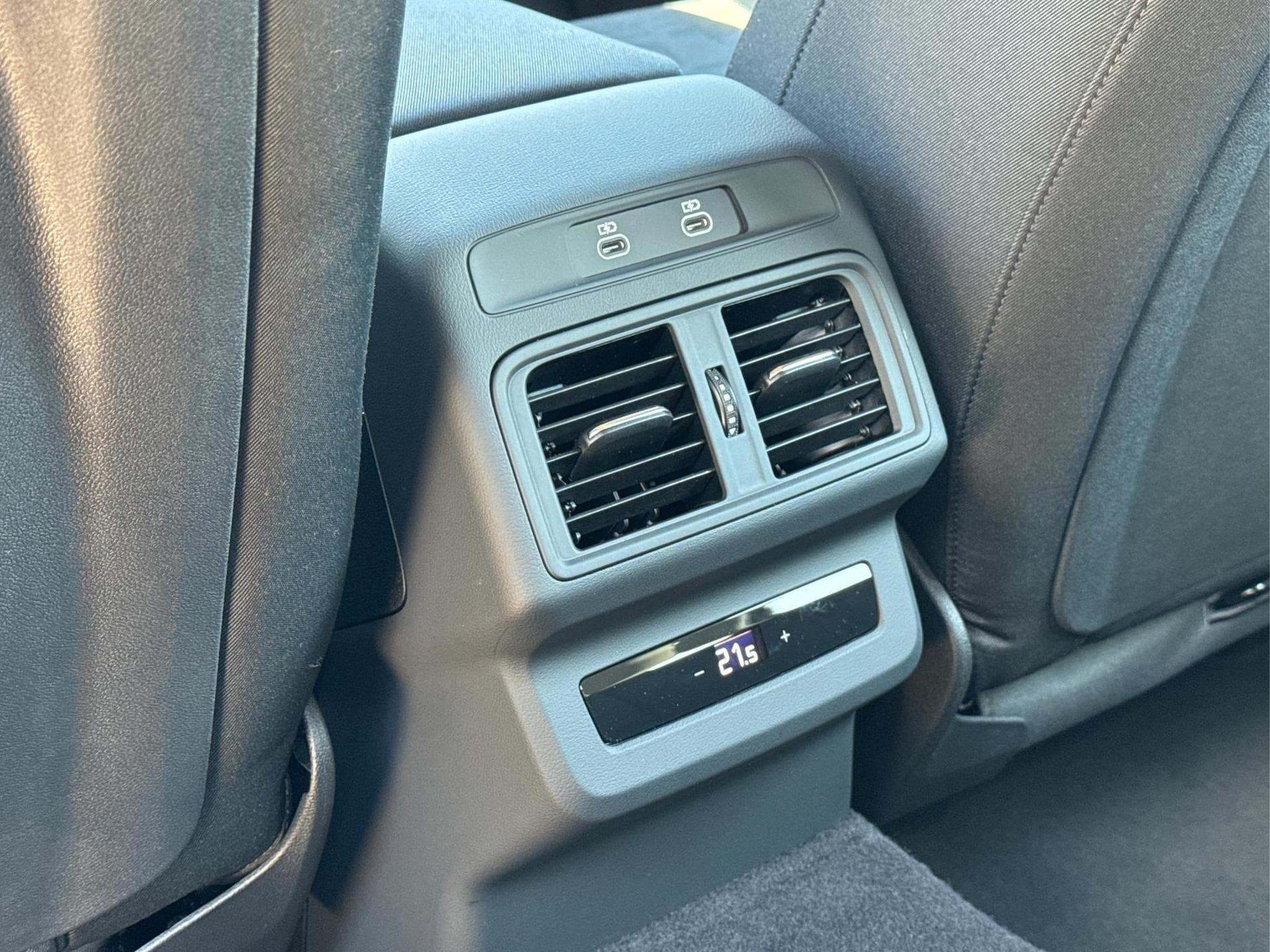 Audi Q5 Basis (2026) - Photo 19