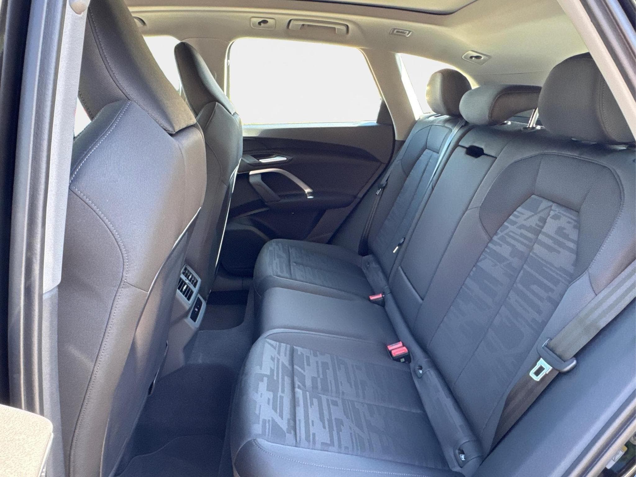 Audi Q5 Basis (2026) - Photo 18