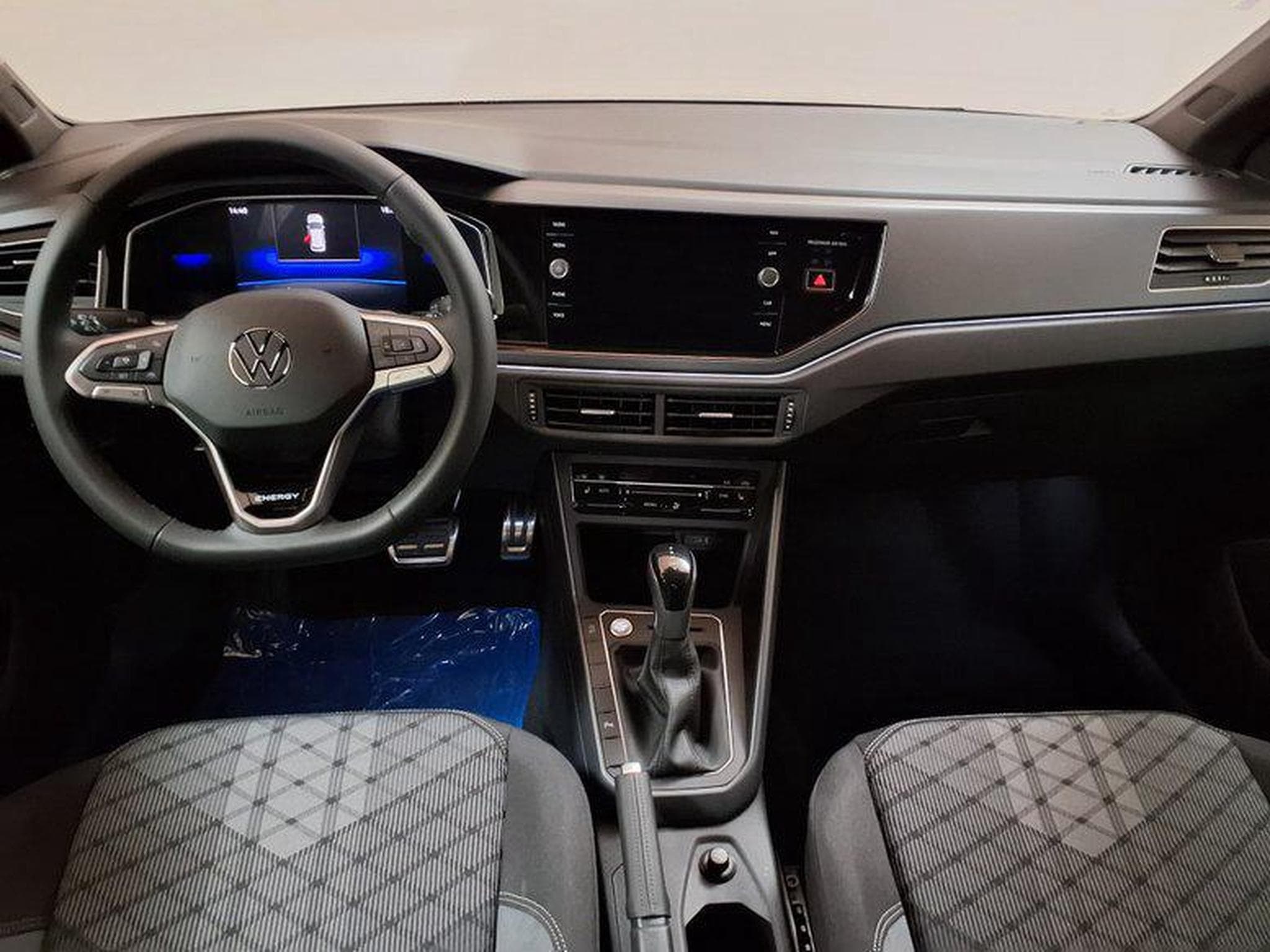 VW Taigo R-Line Plus 1.5 TSI 7-Gang-DSG (2026) - Photo 11