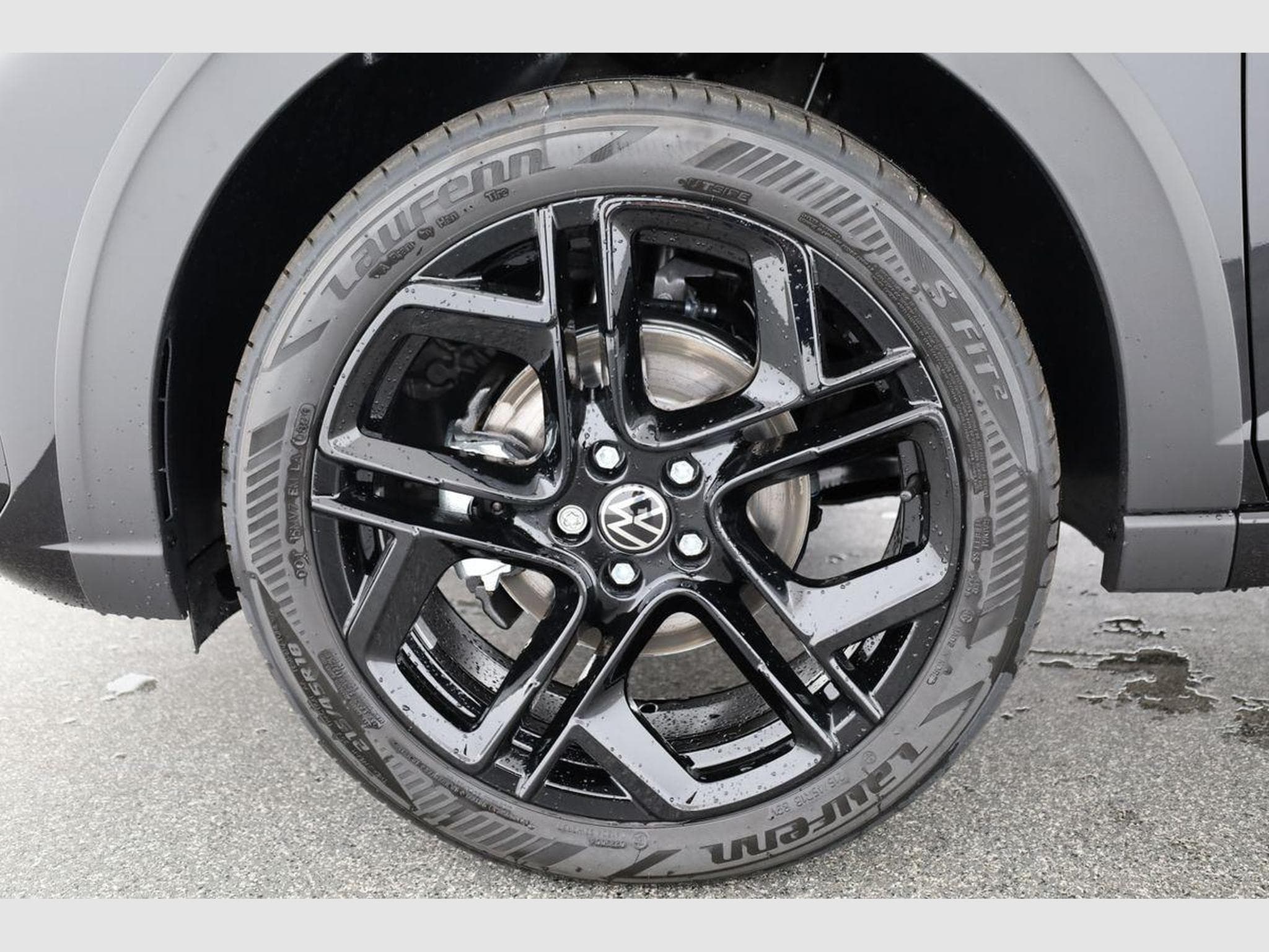 VW Taigo R-Line (2026) - Photo 13