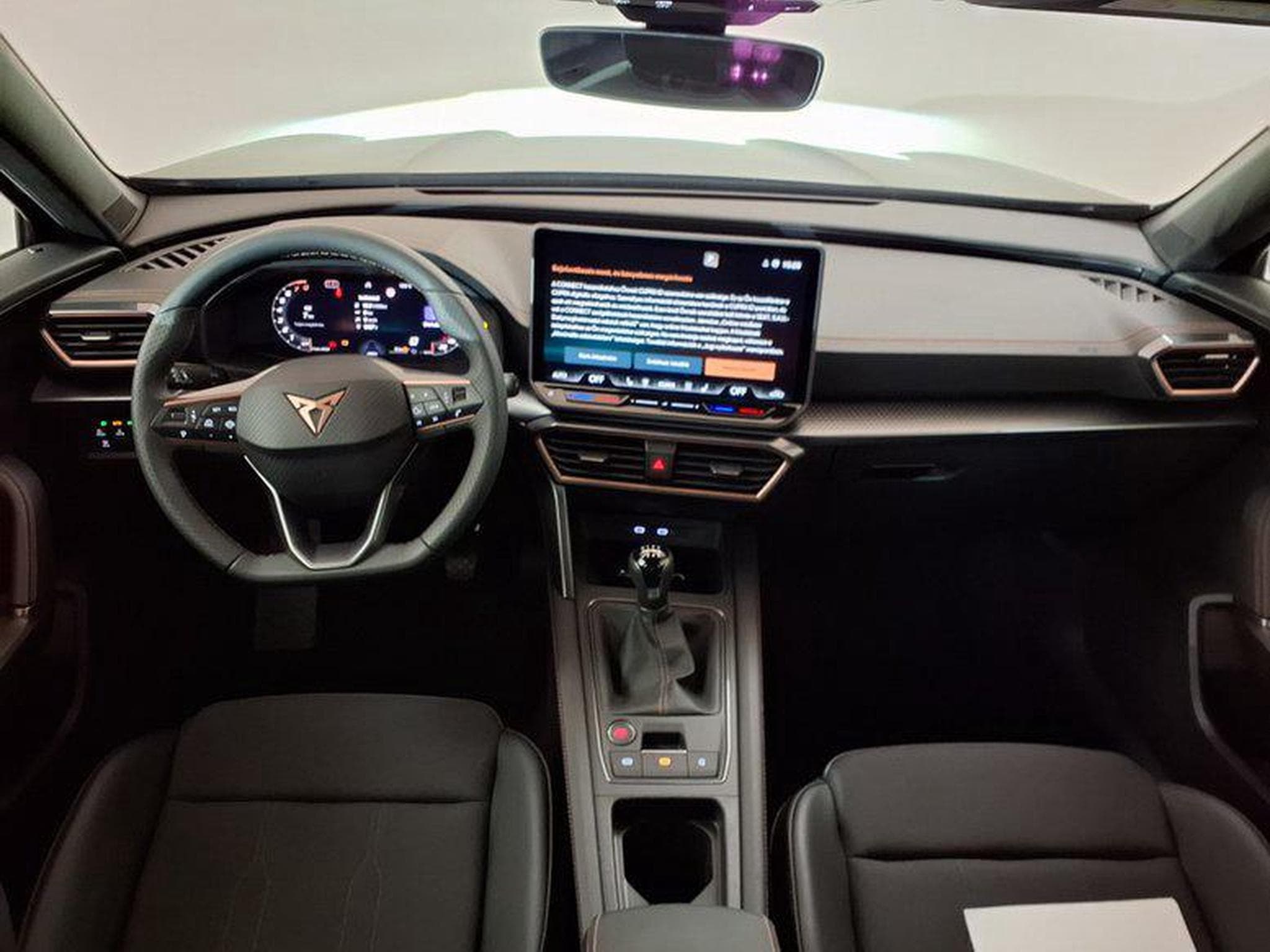 Cupra Formentor 1.5 TSI 6-Gang (2026) - Photo 13