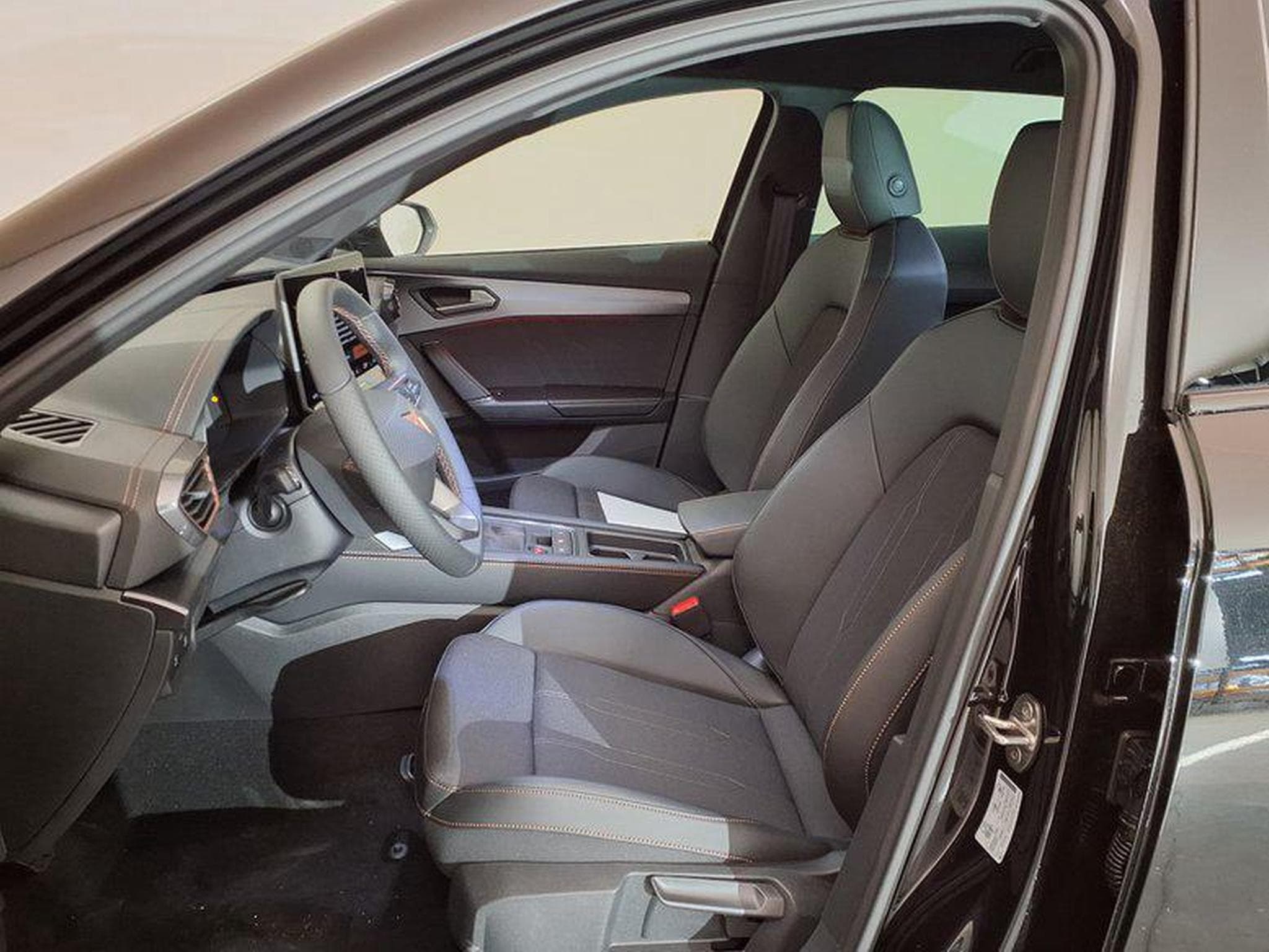 Cupra Formentor 1.5 TSI 6-Gang (2026) - Photo 11