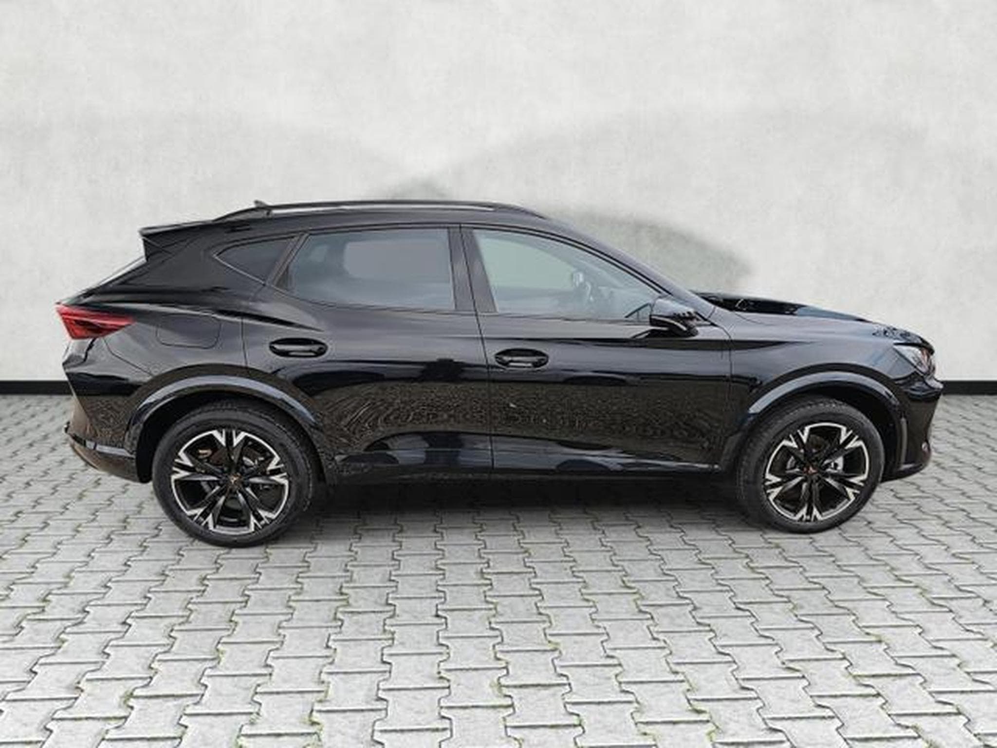 Cupra Formentor 1.5 eTSI 110 kW (2026) - Photo 8
