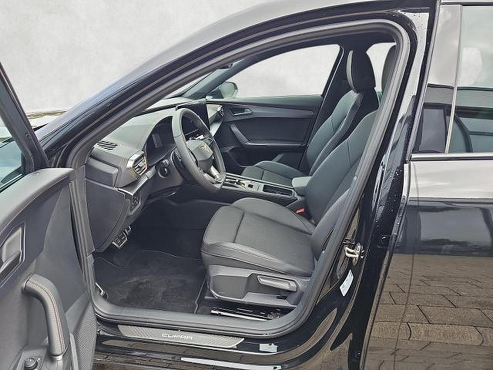Cupra Formentor 1.5 eTSI 110 kW (2026) - Photo 9