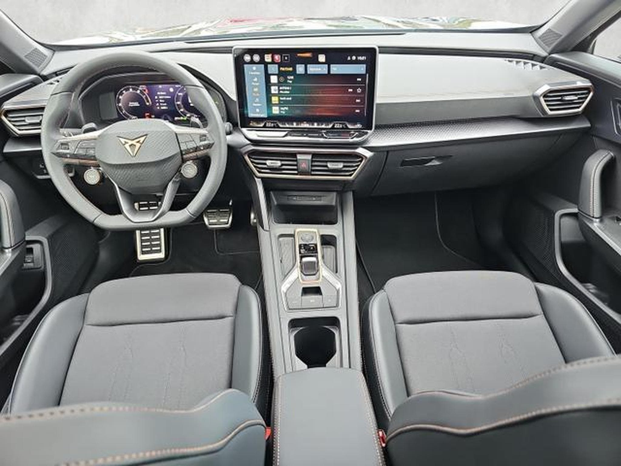 Cupra Formentor 1.5 eTSI 110 kW (2026) - Photo 11