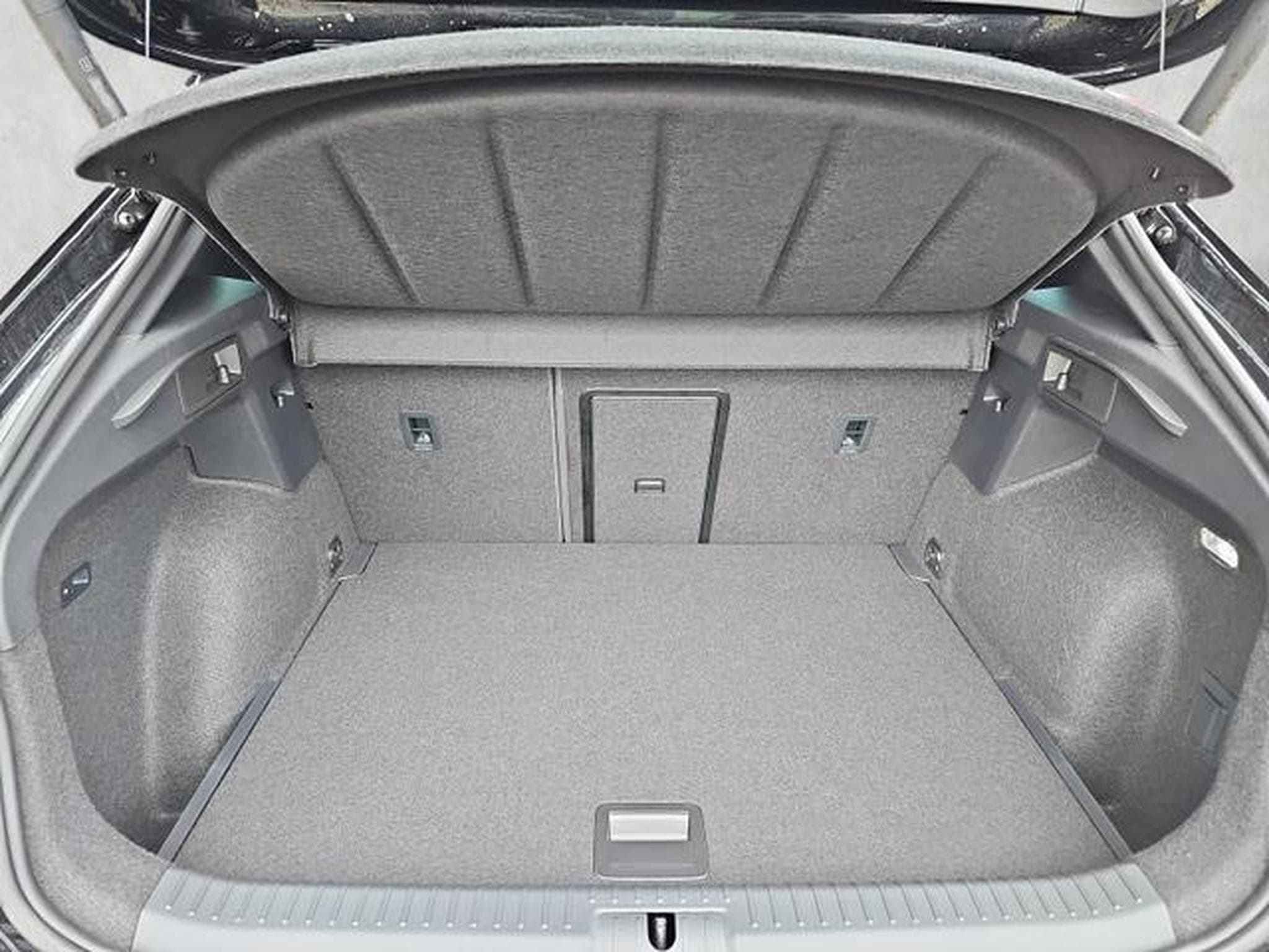 Cupra Formentor 1.5 eTSI 110 kW (2026) - Photo 14