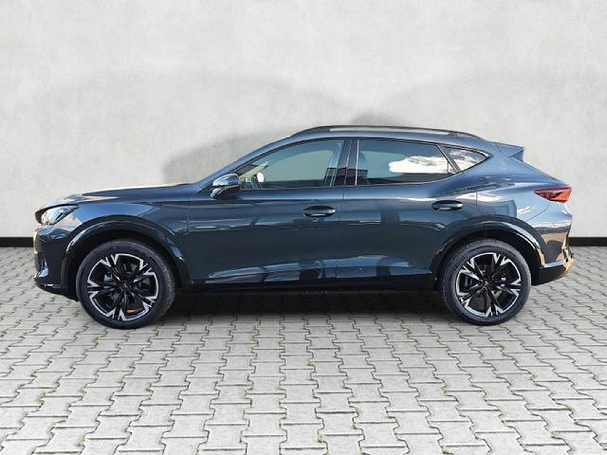 Cupra Formentor 1.5 eTSI 110 kW (2026) - Photo 4