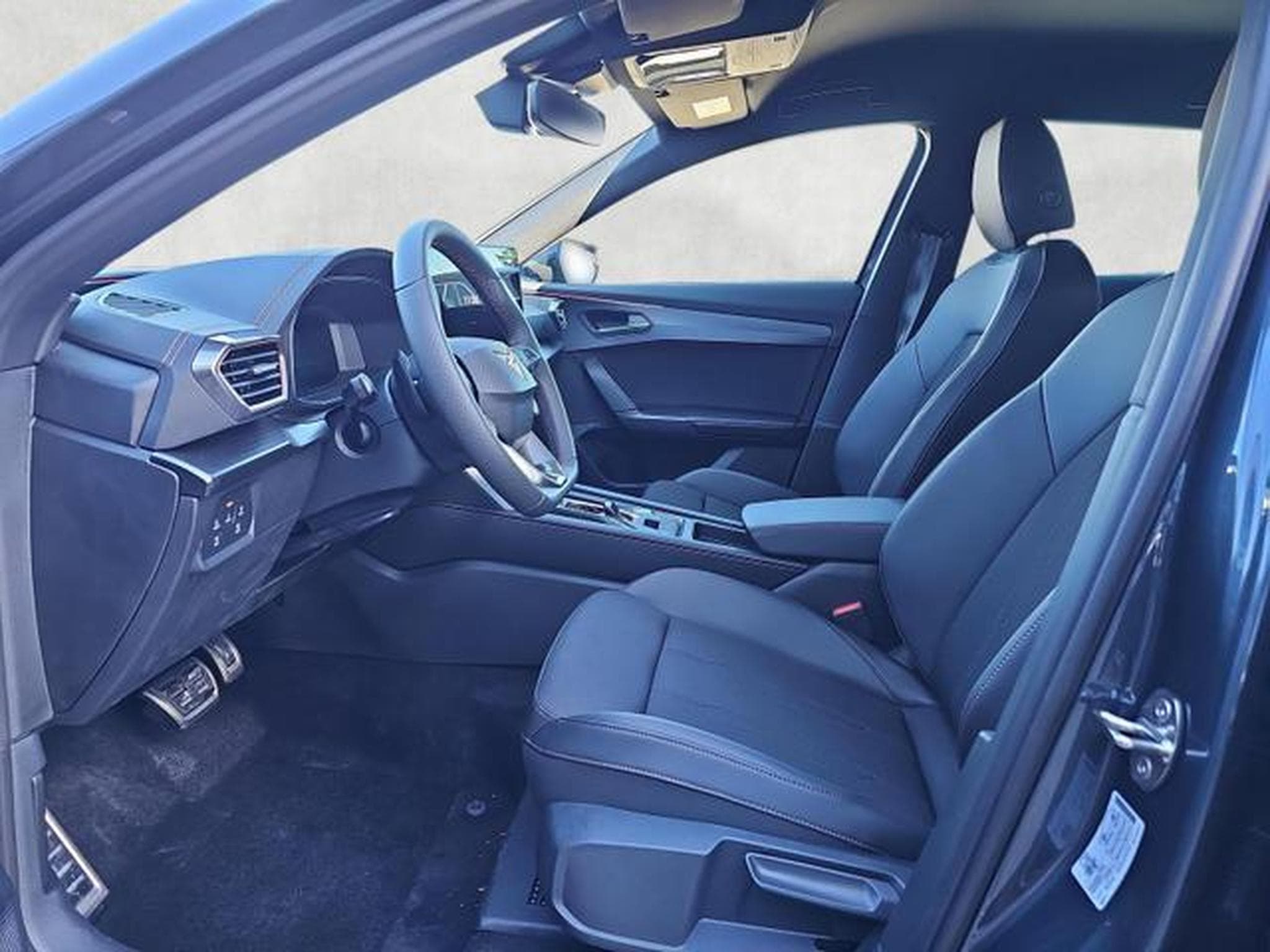 Cupra Formentor 1.5 eTSI 110 kW (2026) - Photo 9