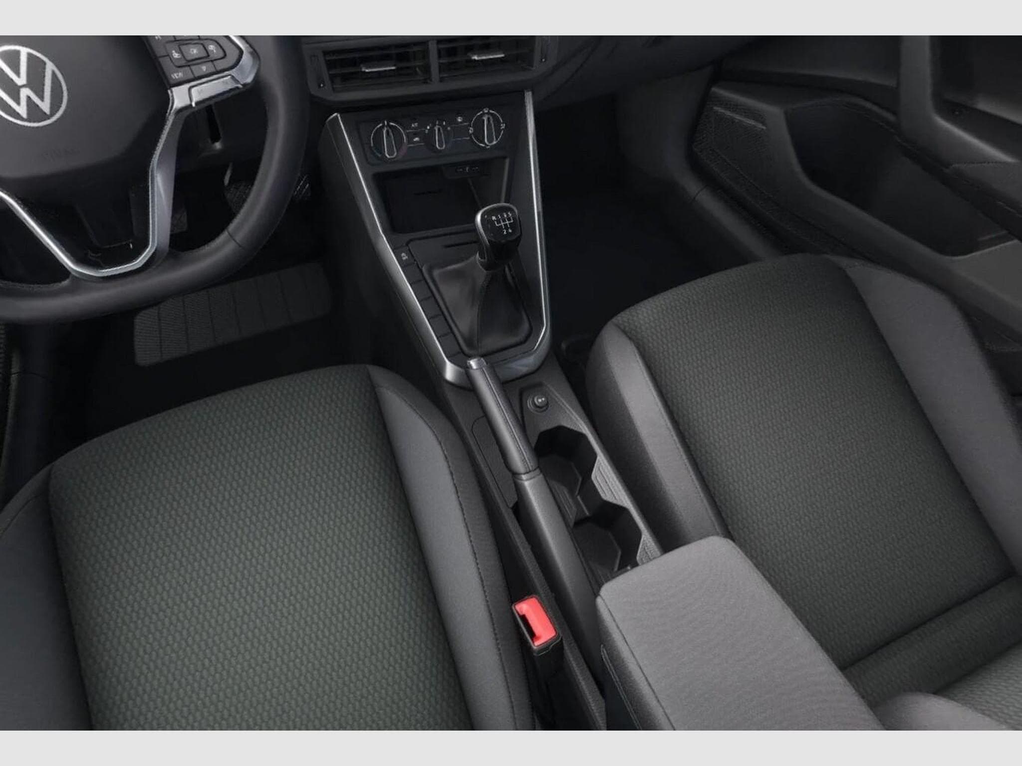 VW Polo LED SHZ Kam (2026) - Photo 7