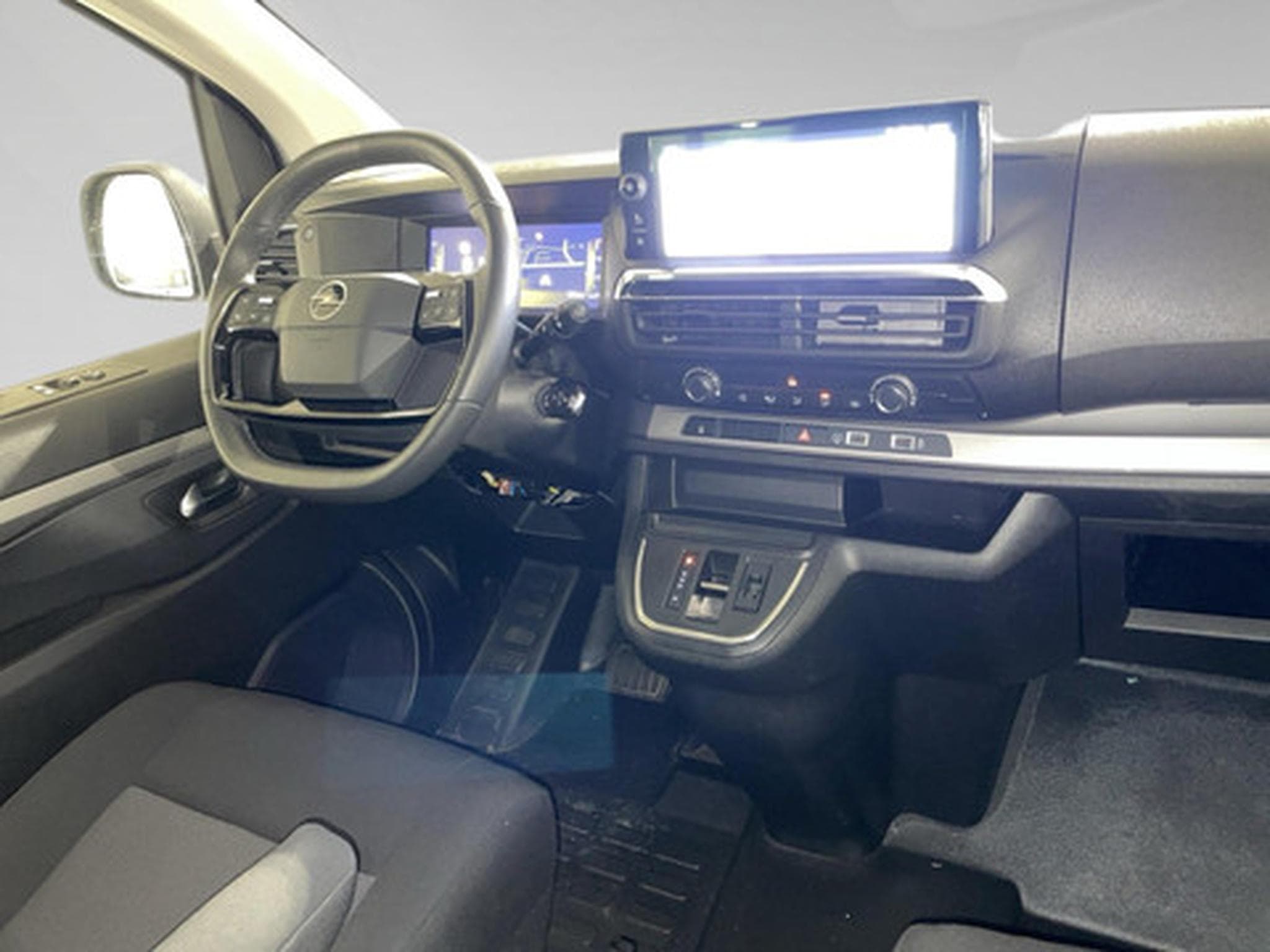 Opel Zafira Life 2.0 TD BI 130KW S/S L3H1 Edit. High AT8 (2024) - Foto 7