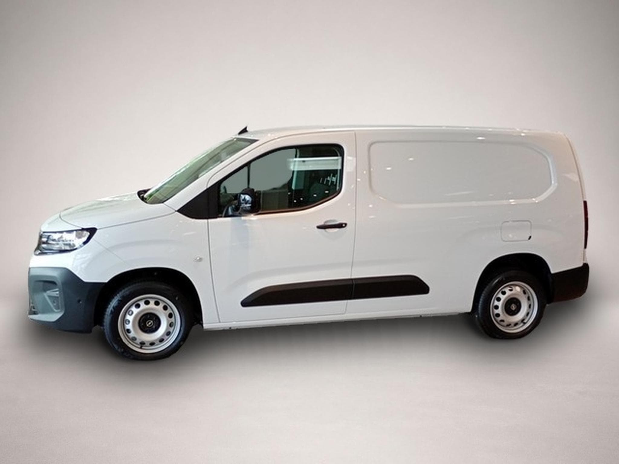Opel Monterey (2026) - Photo 2
