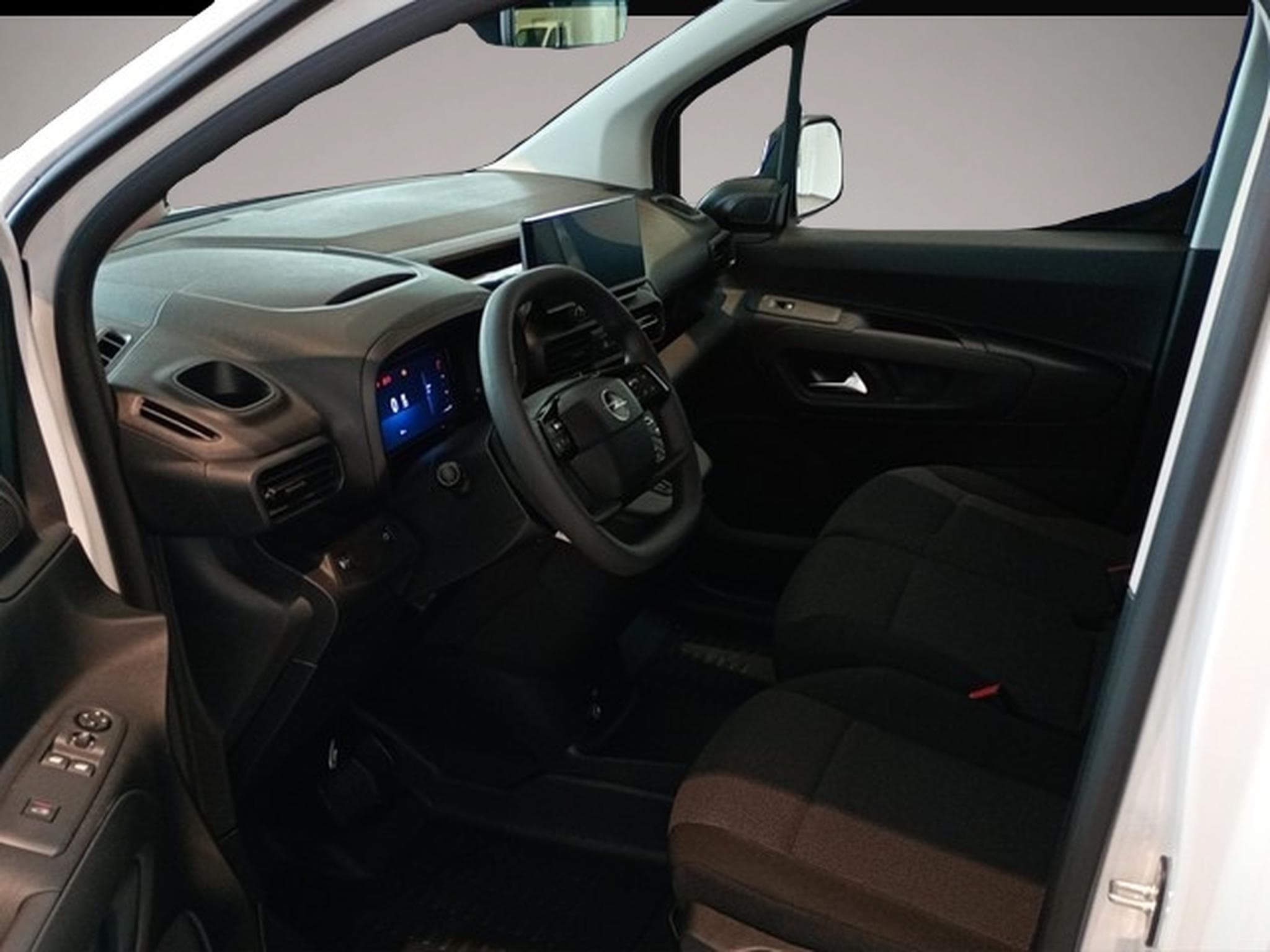 Opel Monterey (2026) - Photo 7