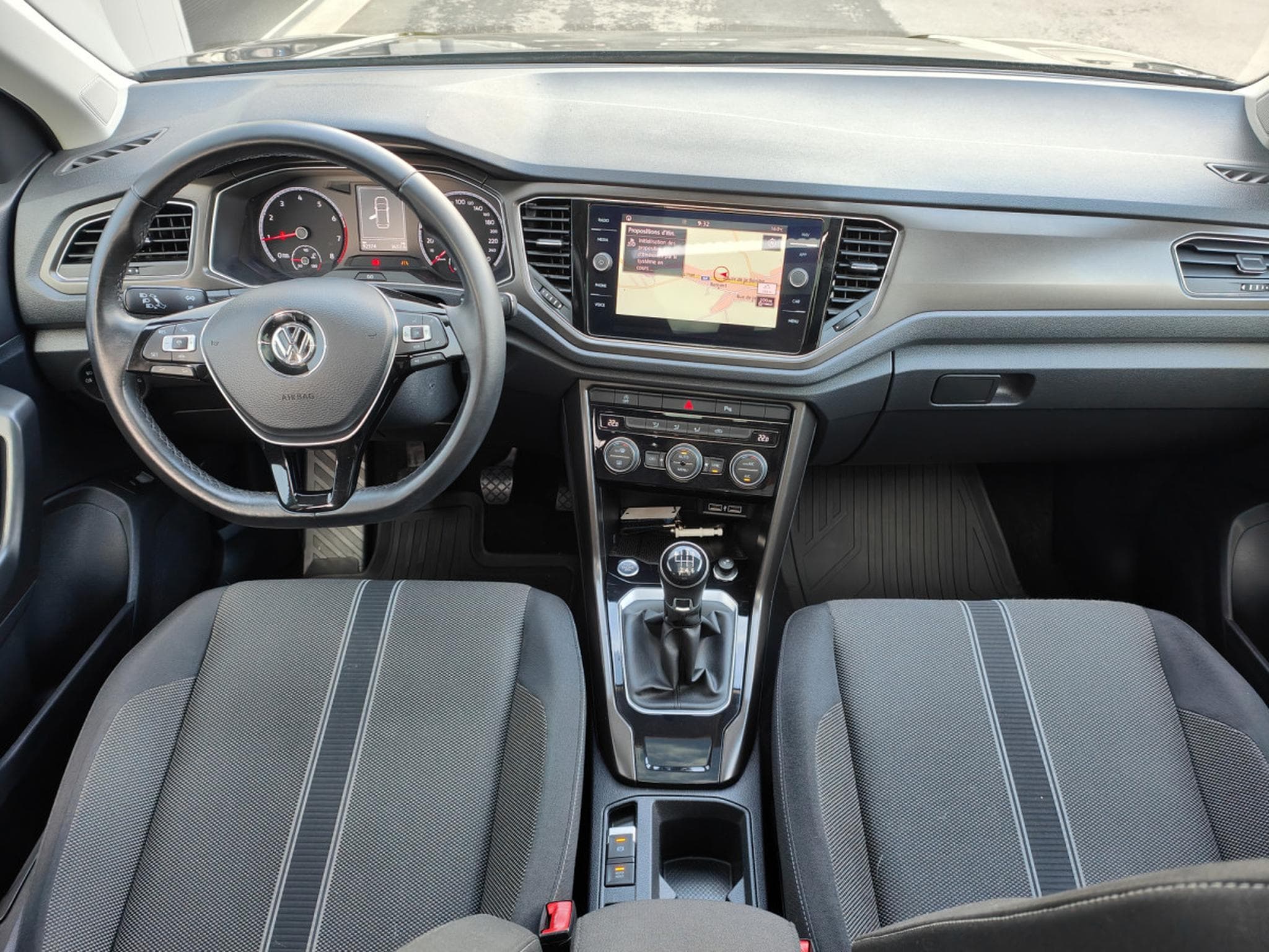 VW T-Roc 1.5 TFSI CARPLAY GPS TOIT OUVRANT BLUETOOTH CAMERA (2019) - Photo 11