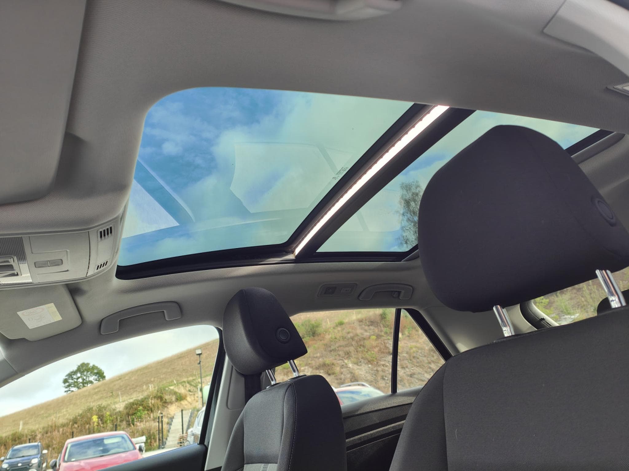 VW T-Roc 1.5 TFSI CARPLAY GPS TOIT OUVRANT BLUETOOTH CAMERA (2019) - Photo 22
