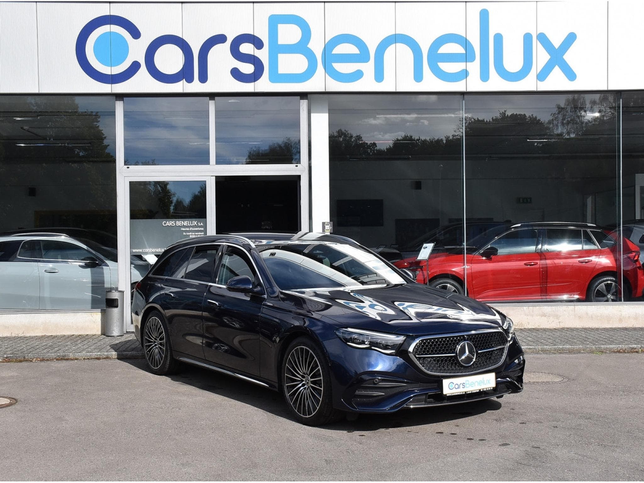 Mercedes E 300 de Break AMG Line Star Edition TO PANO MEMO ATT RMQ CAM360 (2026) - Foto 1
