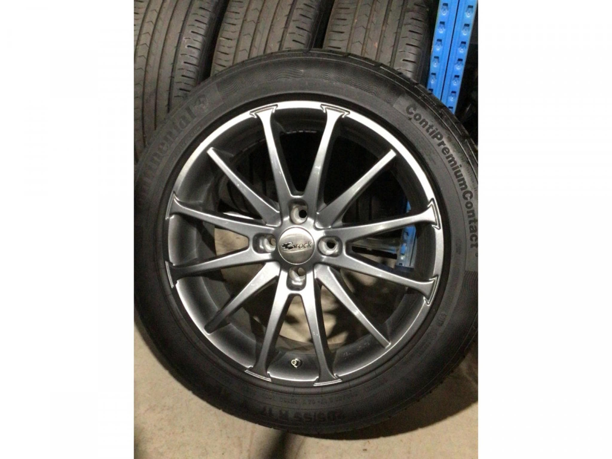 Jantes alu + Pneus é – 17" - Foto 1