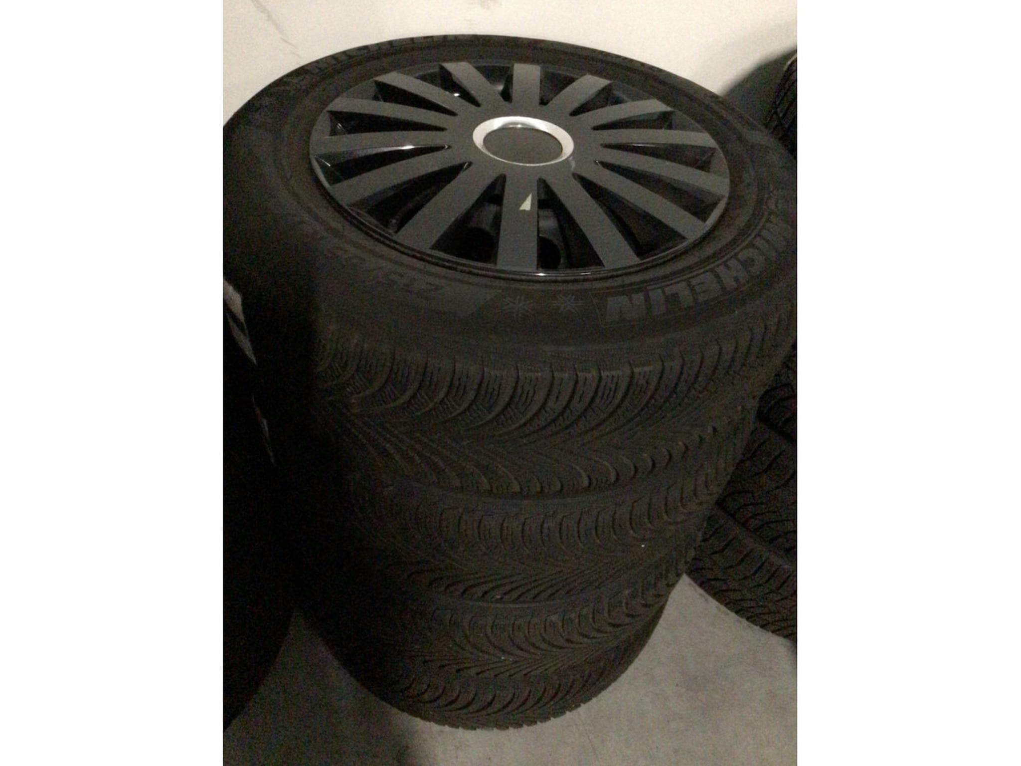 Jantes acier + Pneus – 17" - Foto 1