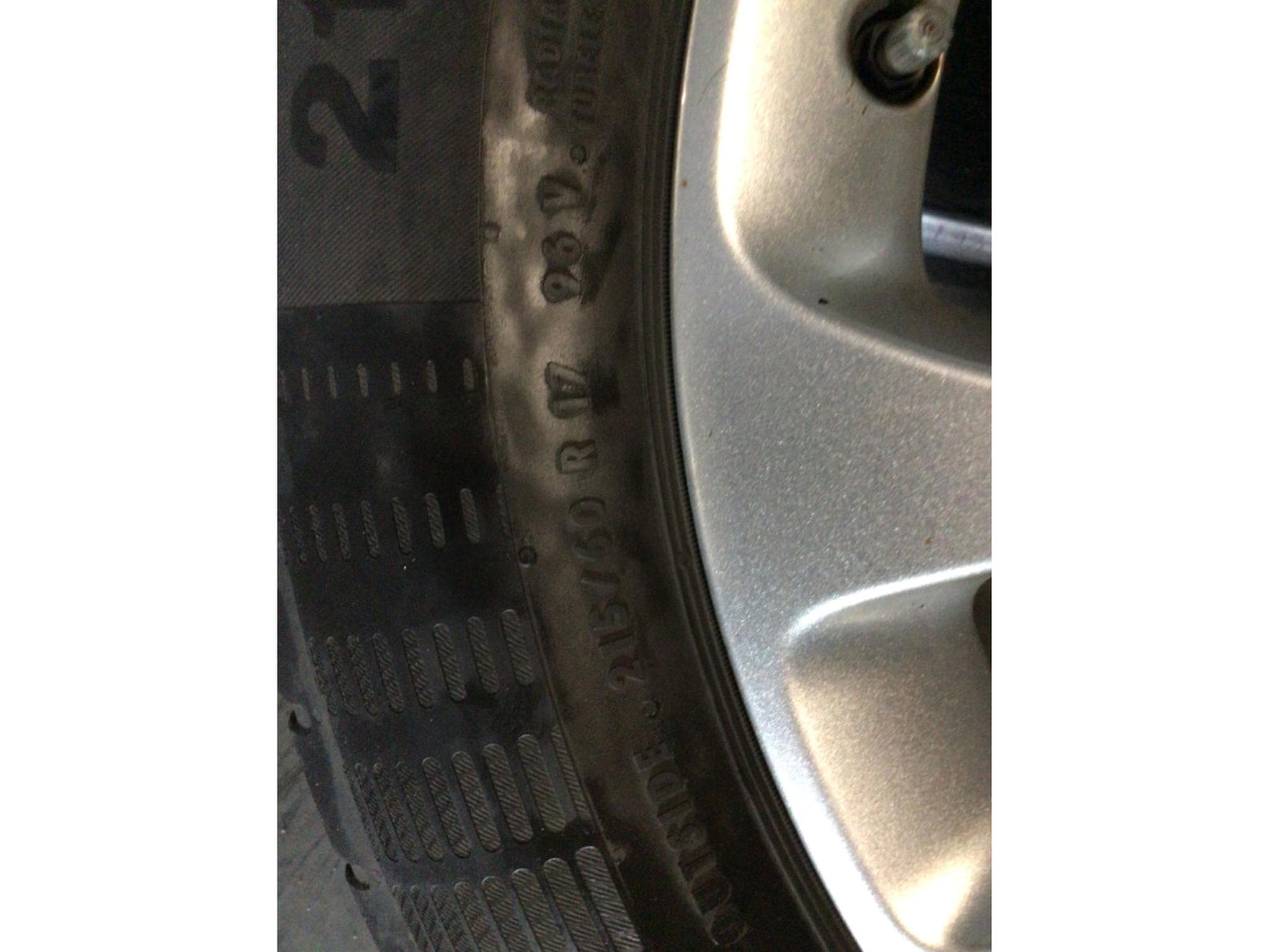 Jantes alu + Pneus é – 17" - Foto 2