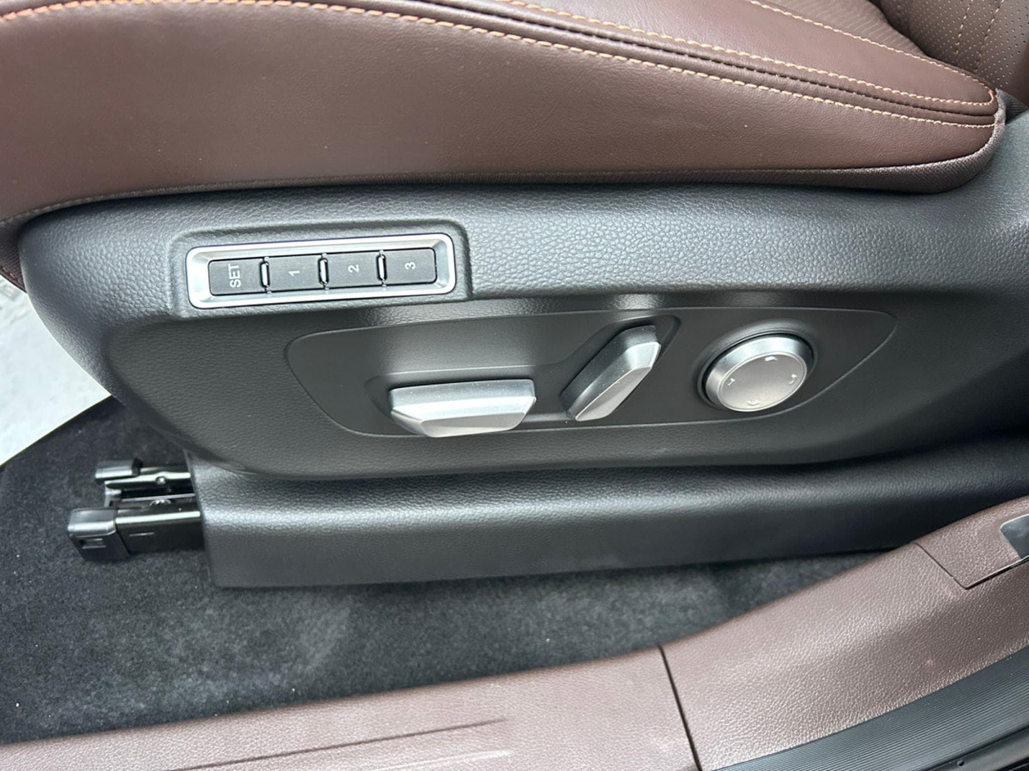 Foton Tunland V9 ULTRA (2026) - Photo 21