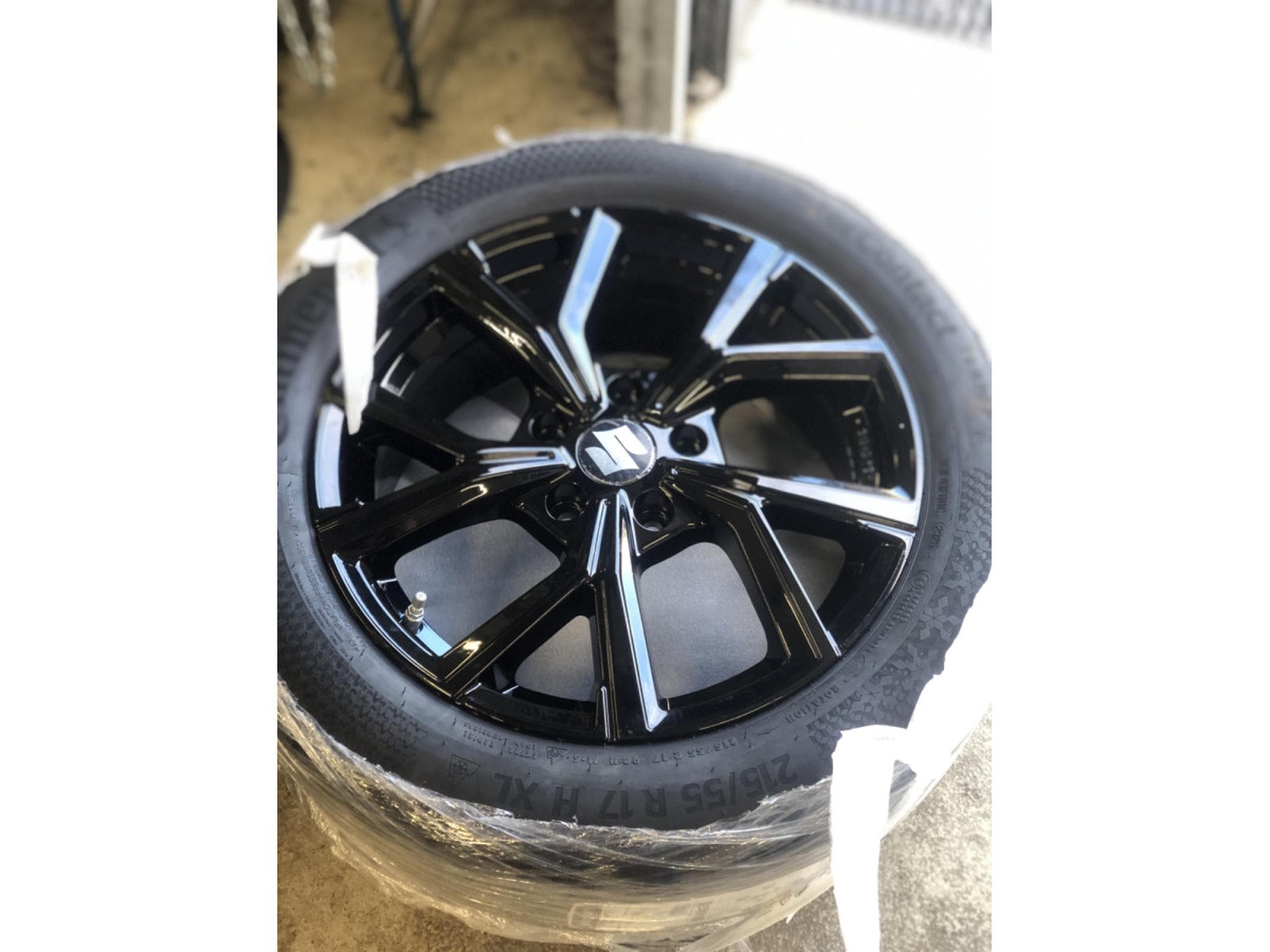 Jantes alu + Pneus h – 17" - Photo 1