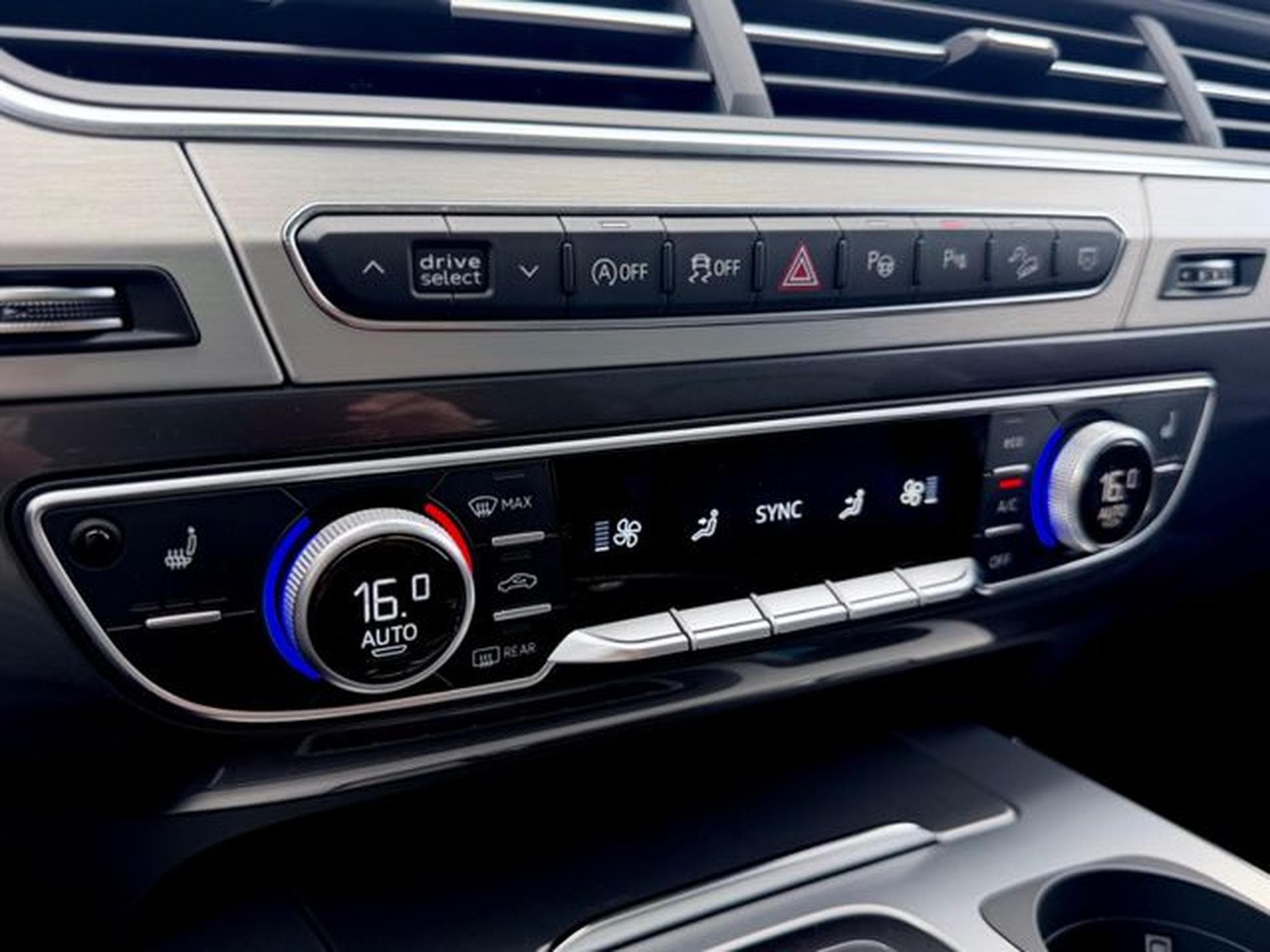 Audi Q7 Q7 3.0 TDI quattro S line Sport Plus  //1.HAND// (2018) - Photo 21