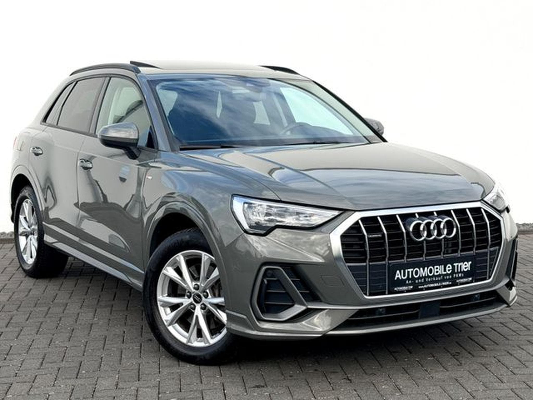 Audi Q3 Q3 40 TFSI quattro S line /NAVI/LED/PANO/1.HAND/ (2025) - Photo 3