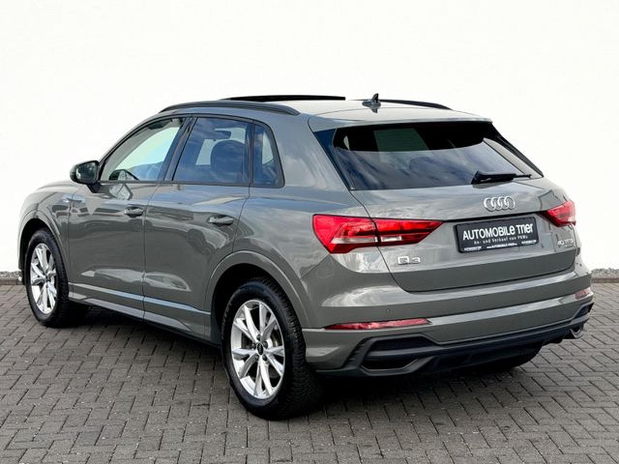Audi Q3 Q3 40 TFSI quattro S line /NAVI/LED/PANO/1.HAND/ (2025) - Photo 7