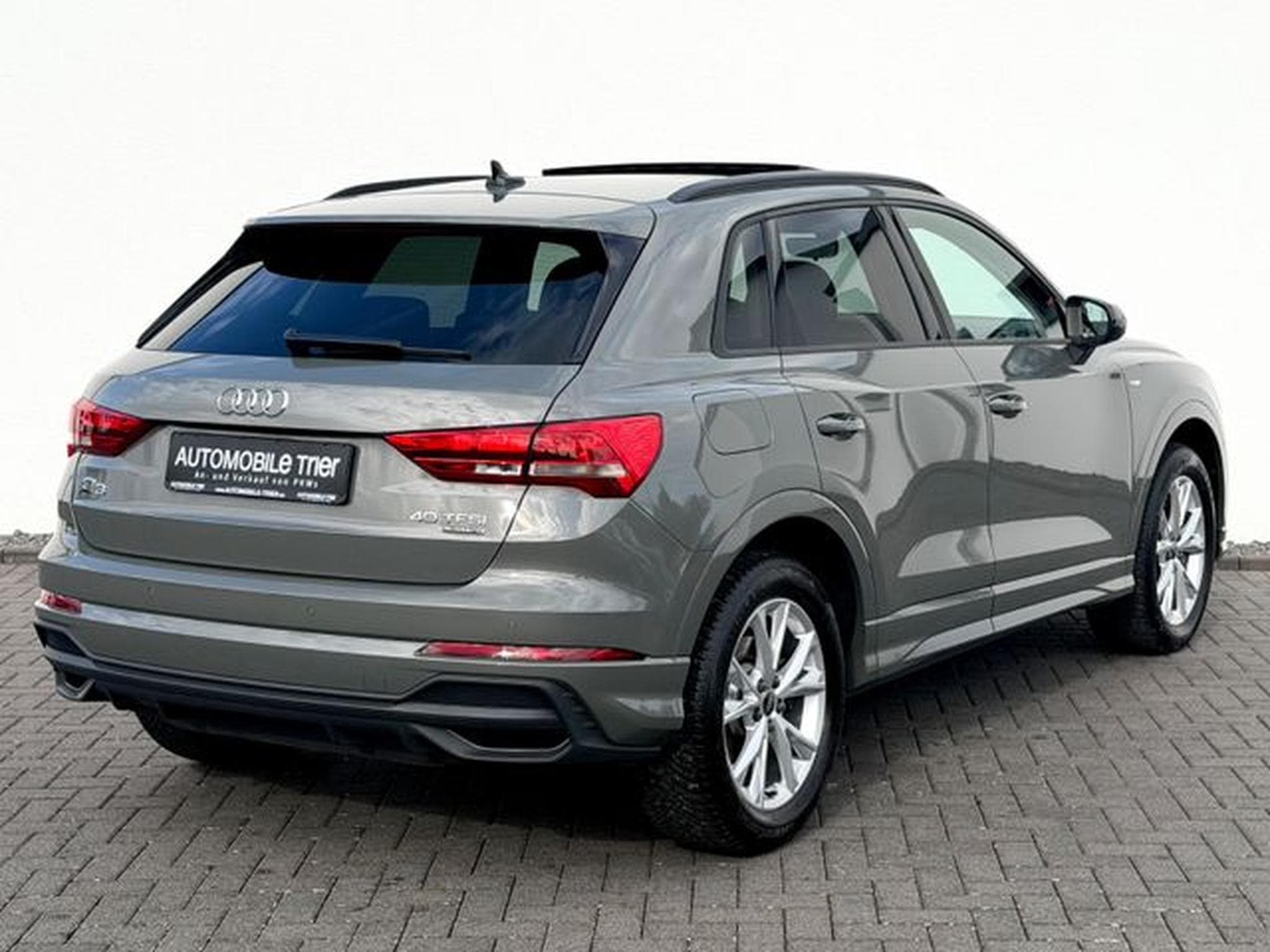 Audi Q3 Q3 40 TFSI quattro S line /NAVI/LED/PANO/1.HAND/ (2025) - Photo 5