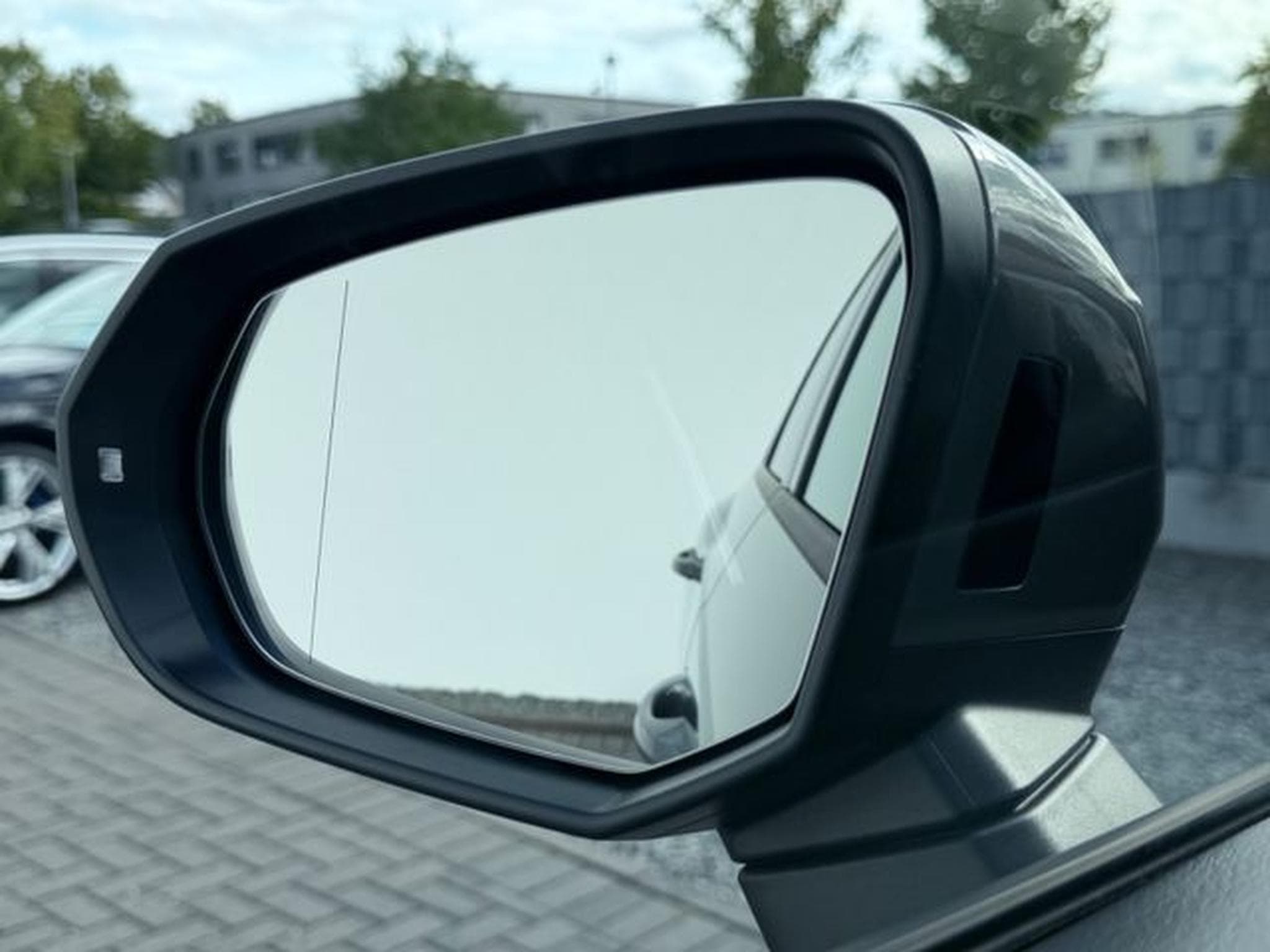 Audi Q3 Q3 40 TFSI quattro S line /NAVI/LED/PANO/1.HAND/ (2025) - Photo 16