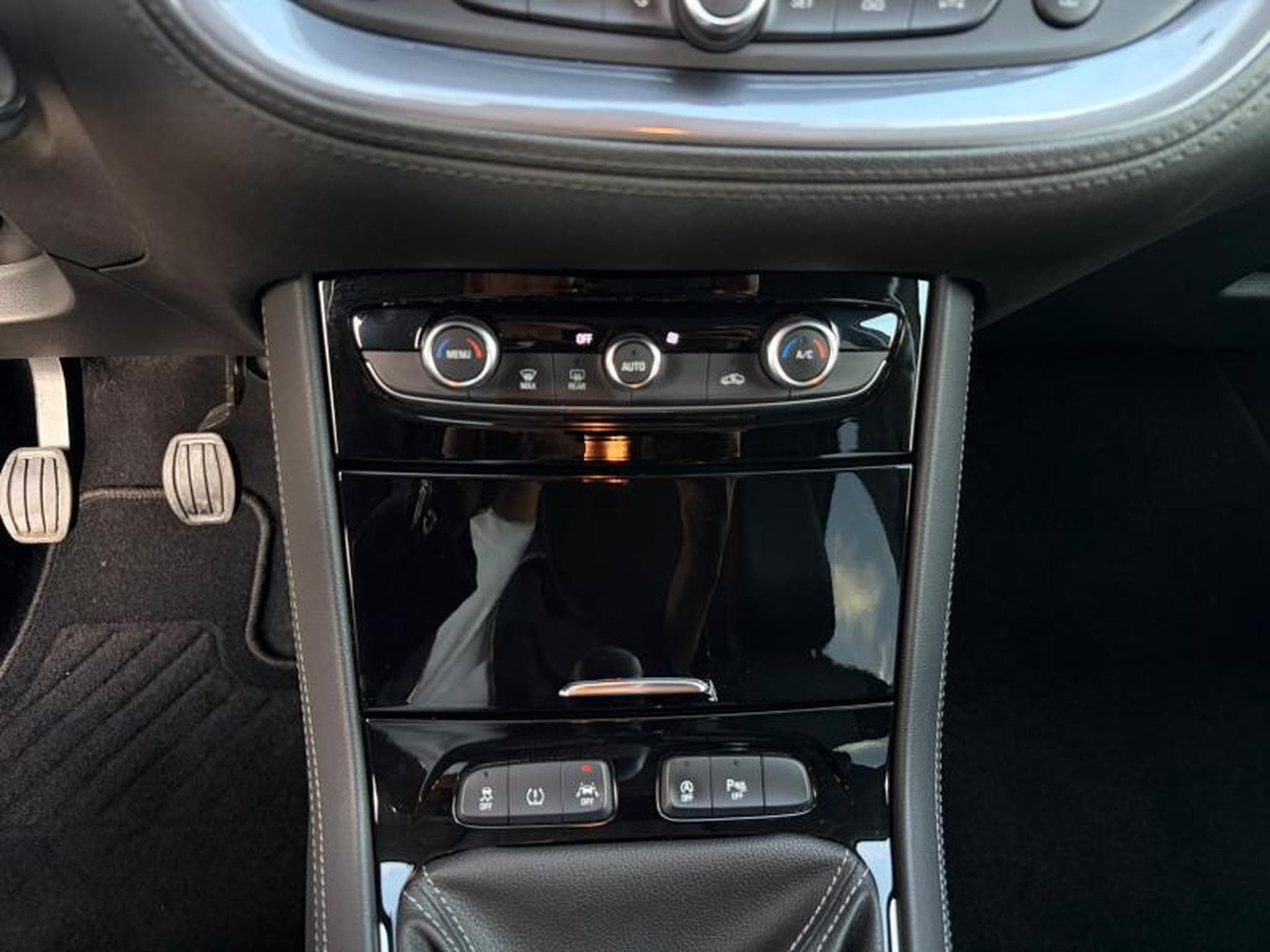 Opel Grandland X Business INNOVATION 1.5 130ch (2019) - Foto 6